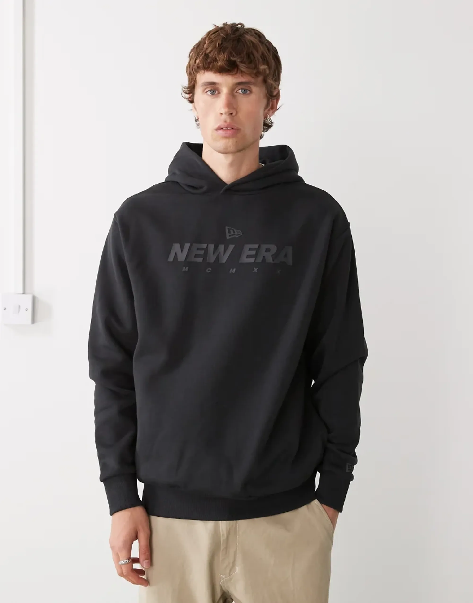 New Era Cap New Era Pullover Oversized Hoodie In Black