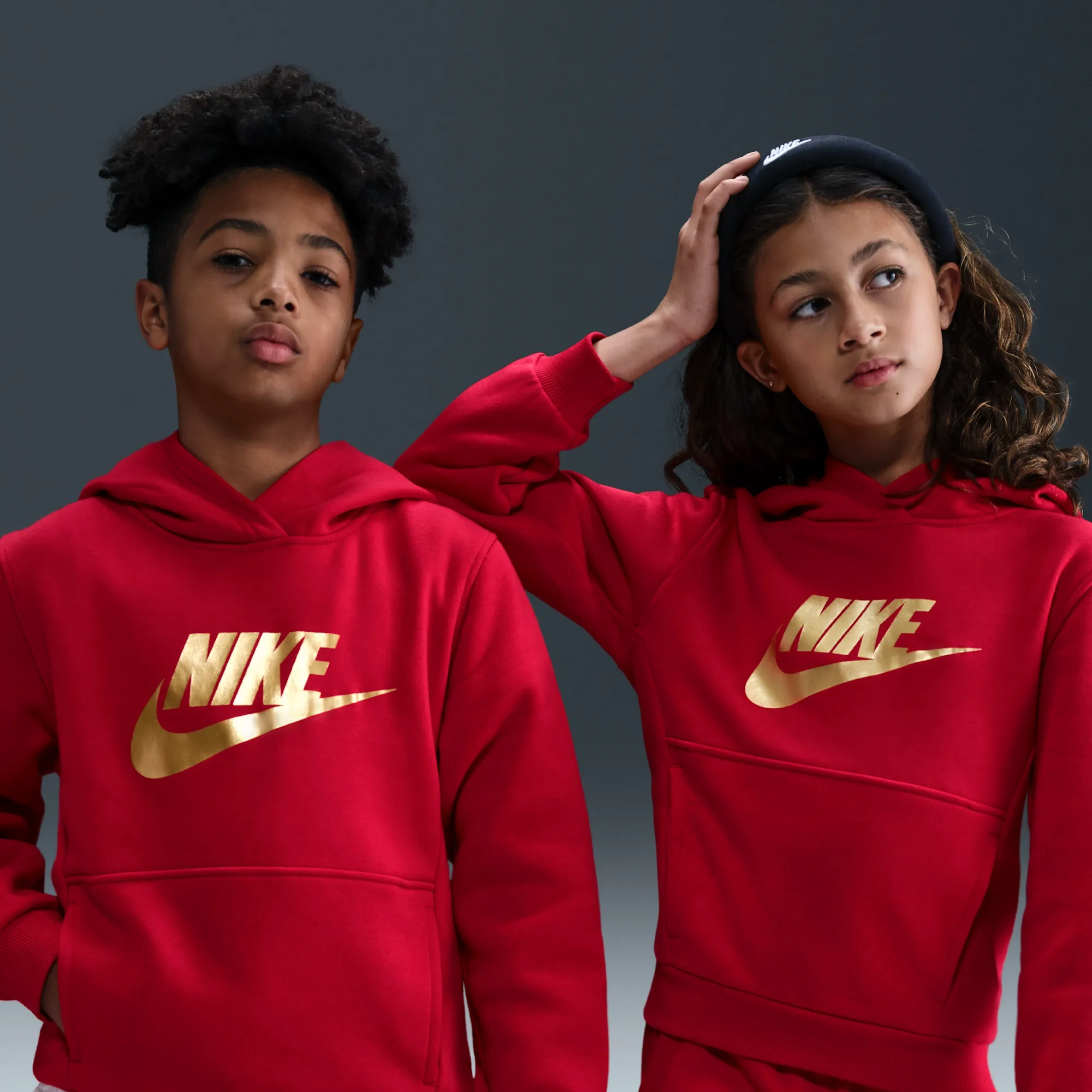 Nike Club Fleece Older Kids' Hoodie - Red - Cotton/Polyester