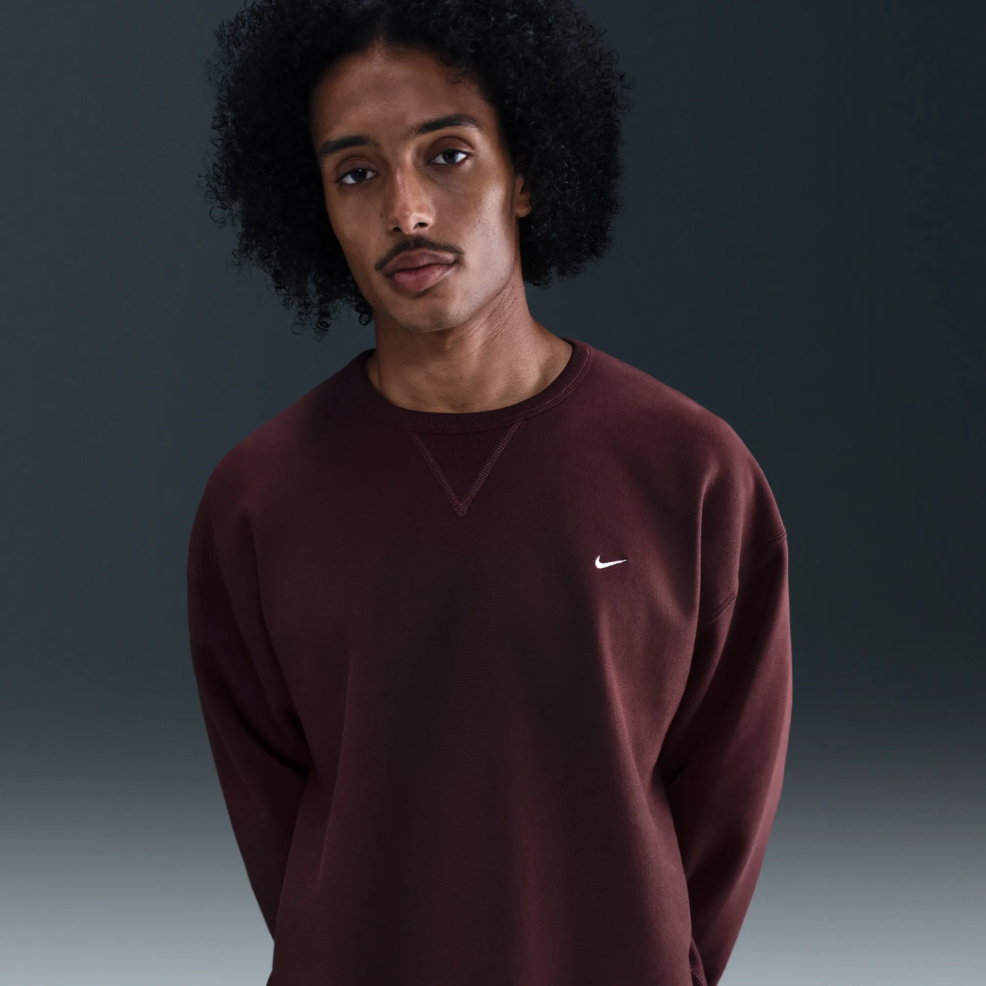 Nike Solo Swoosh Men's Fleece Crew - Red - Cotton/Polyester