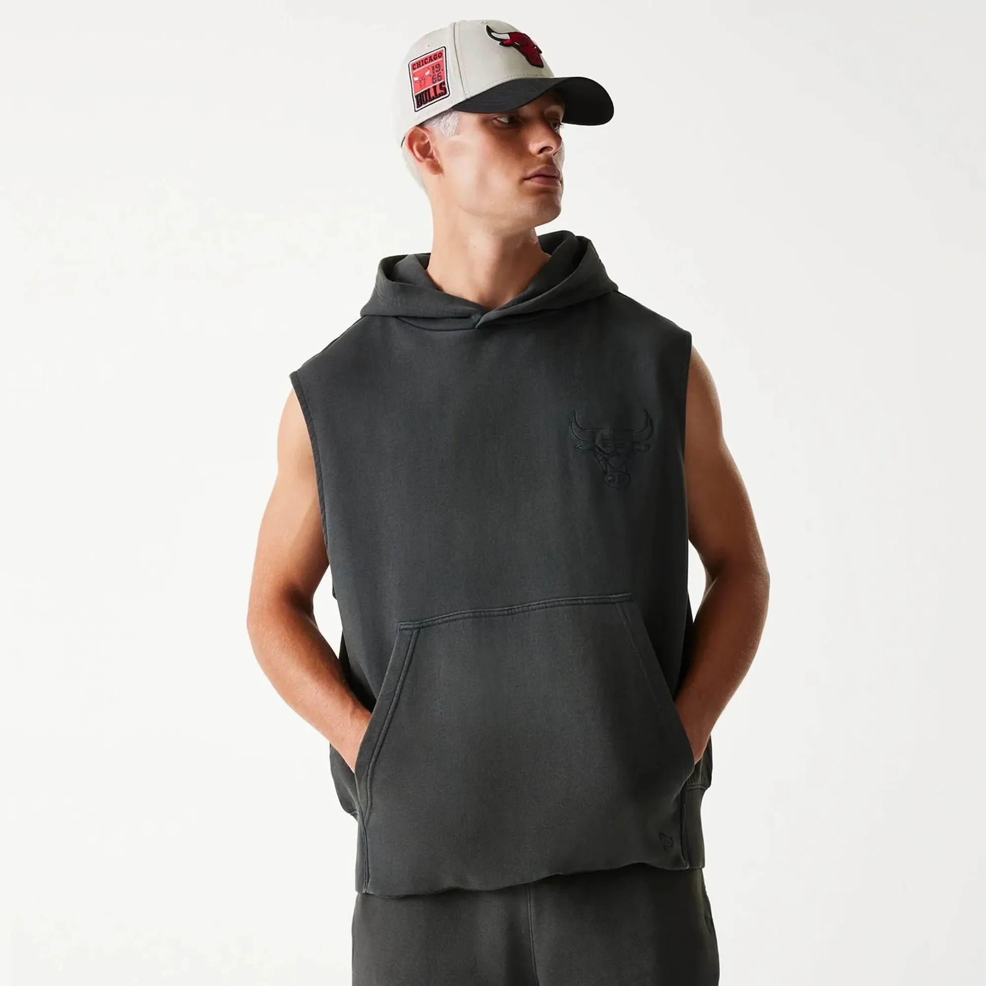 Chicago Bulls NBA Washed Grey Sleeveless Hoodie New Era Cap adult unisex
