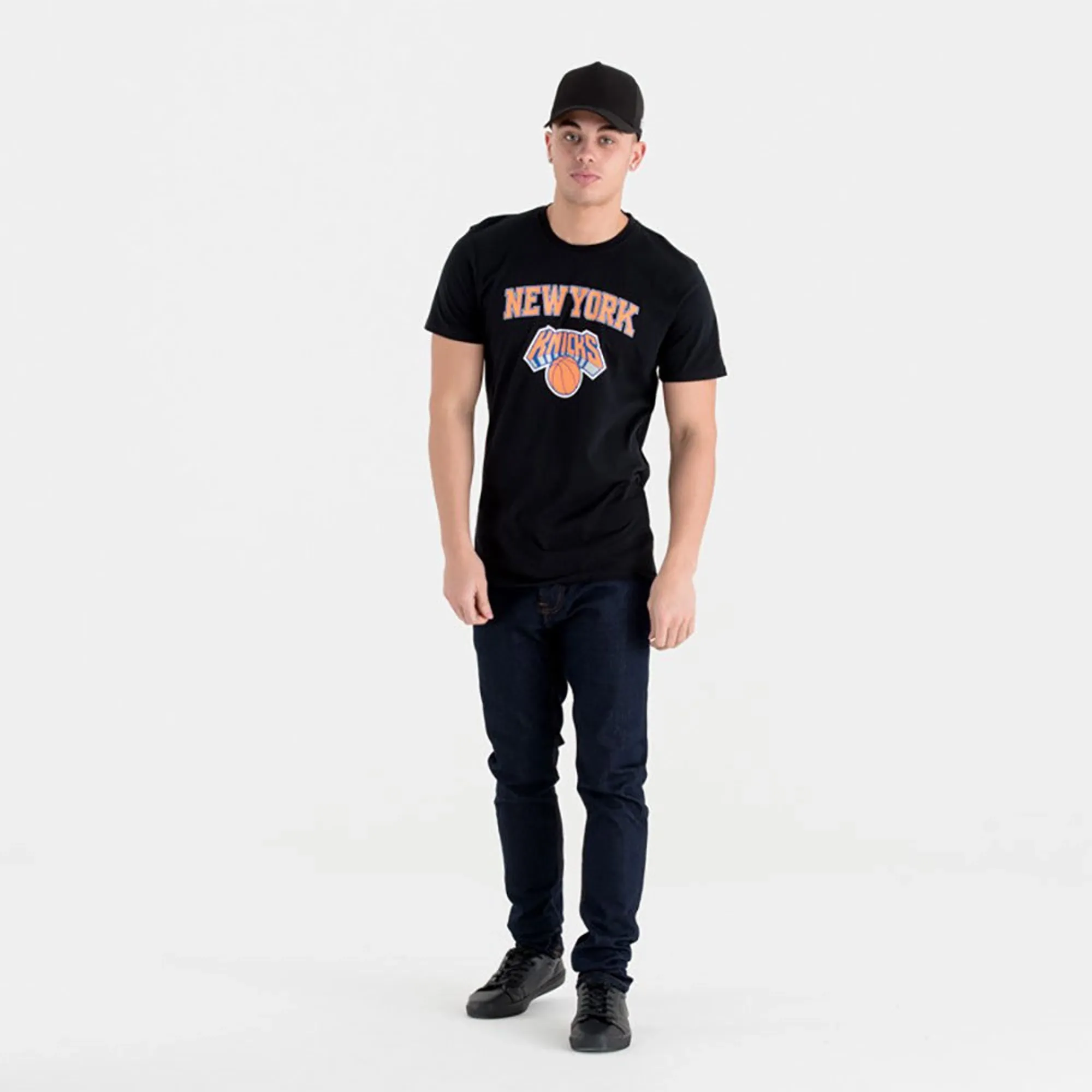 New York Knicks NBA Black T-Shirt New Era Cap adult unisex