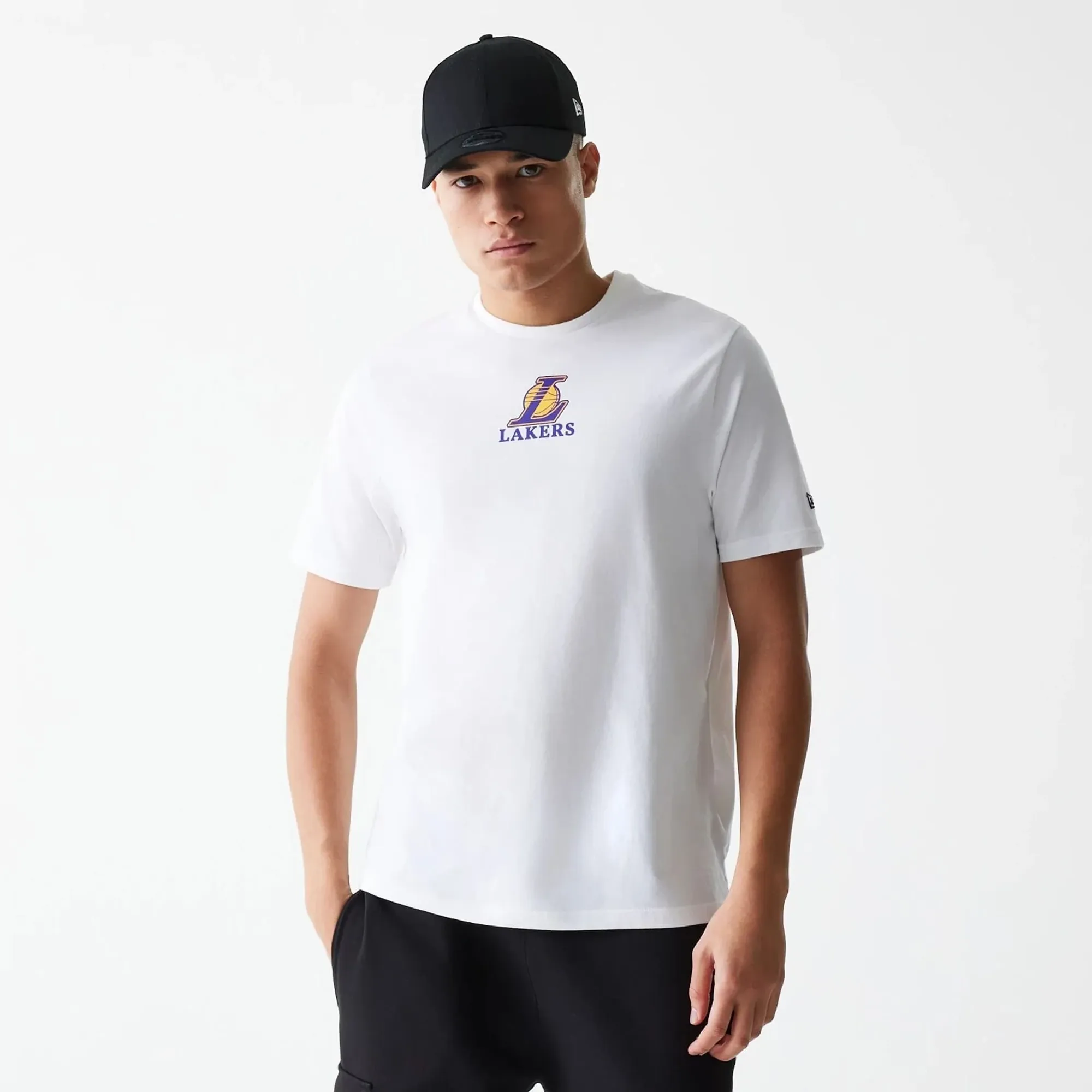 LA Lakers NBA Logo White T-Shirt New Era Cap adult unisex
