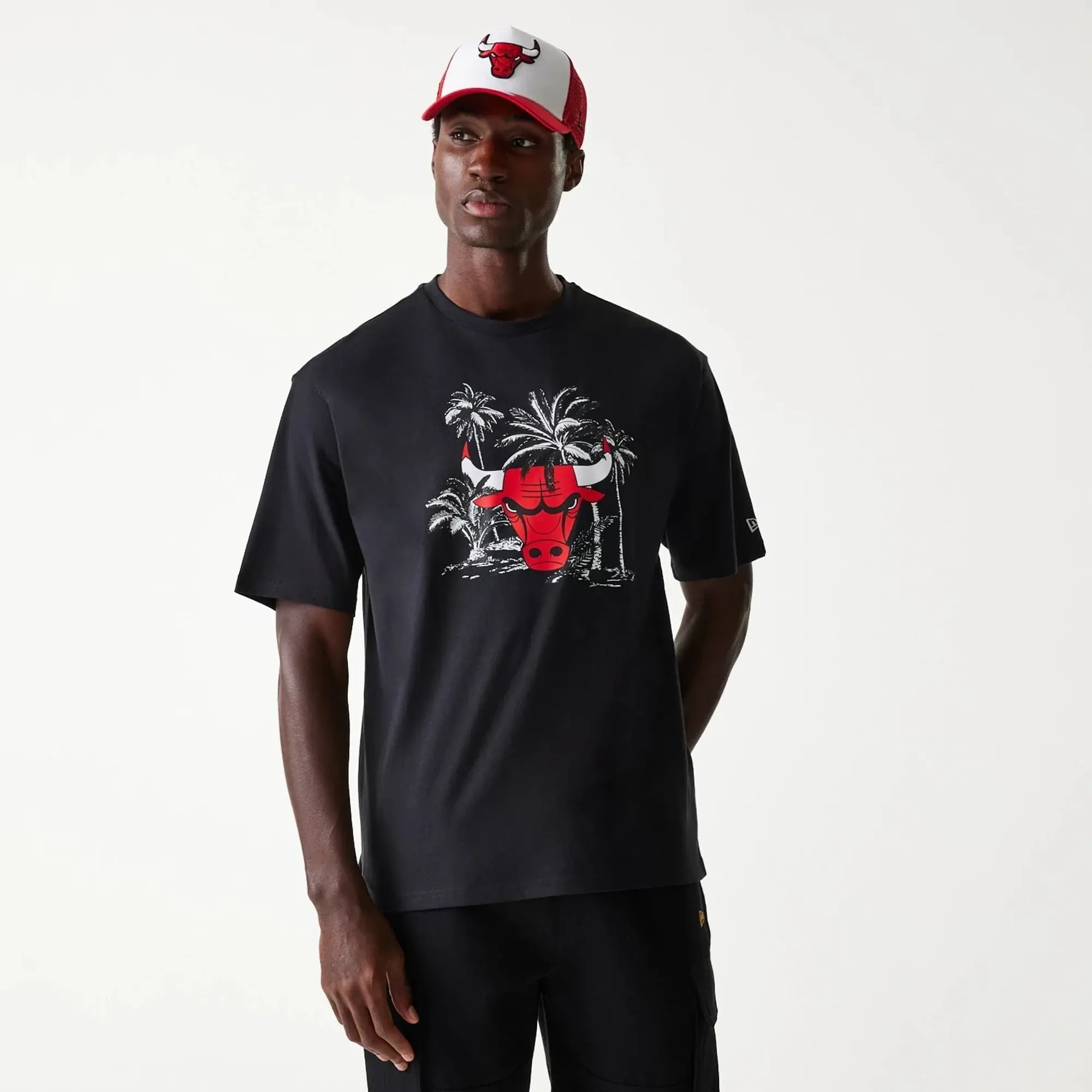 Chicago Bulls NBA Palm Tree Black Oversized T-Shirt New Era Cap adult unisex