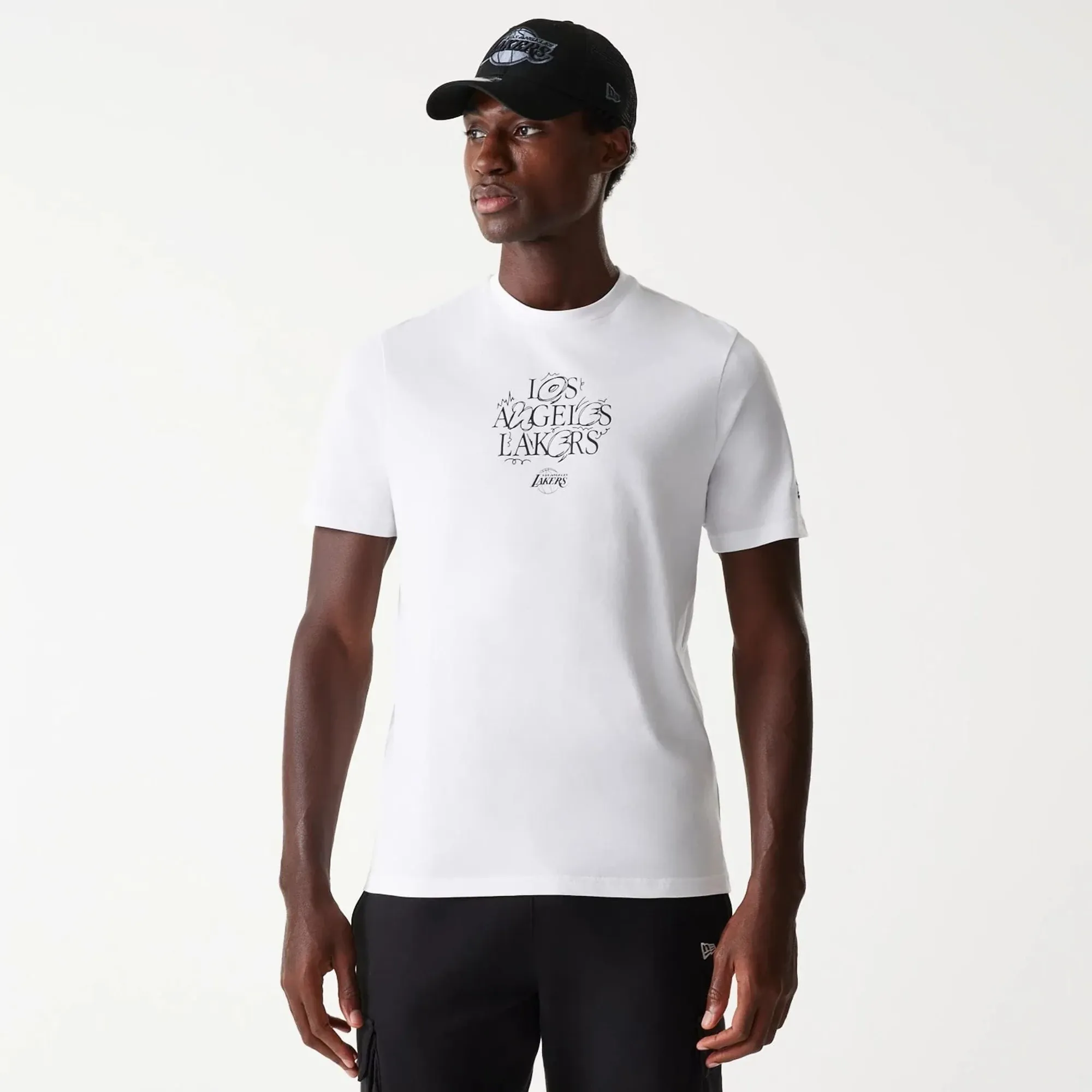 LA Lakers NBA Court Graphic White T-Shirt New Era Cap adult unisex
