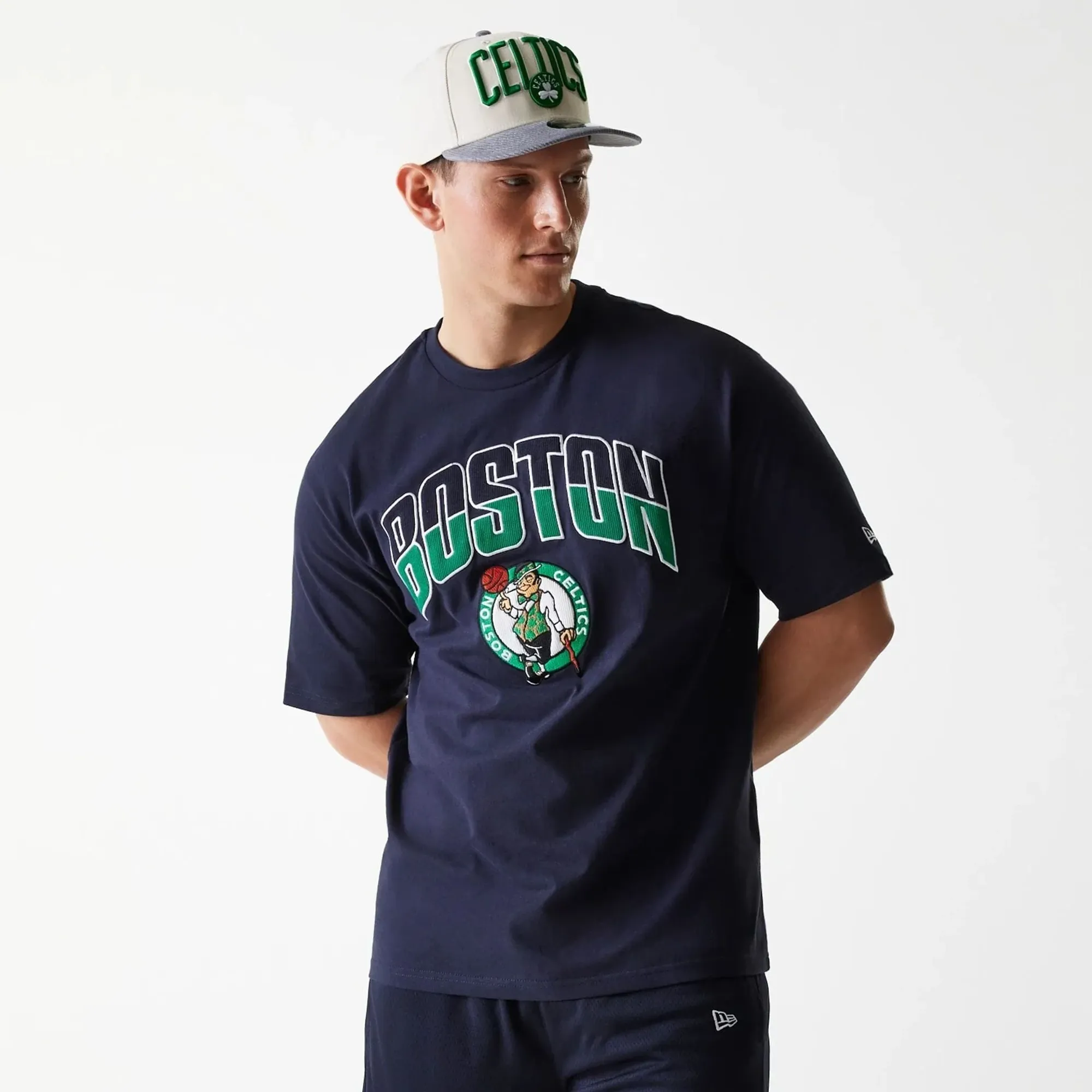 Boston Celtics NBA Arch Graphic Navy Oversized T-Shirt New Era Cap adult unisex
