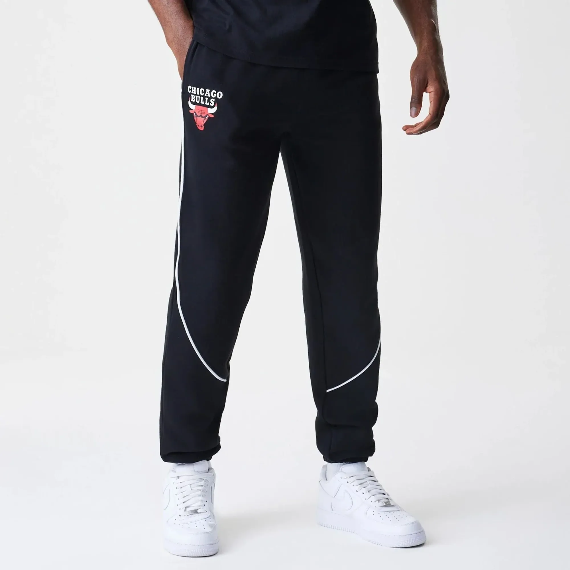 Chicago Bulls NBA Piping Black Joggers New Era Cap adult unisex