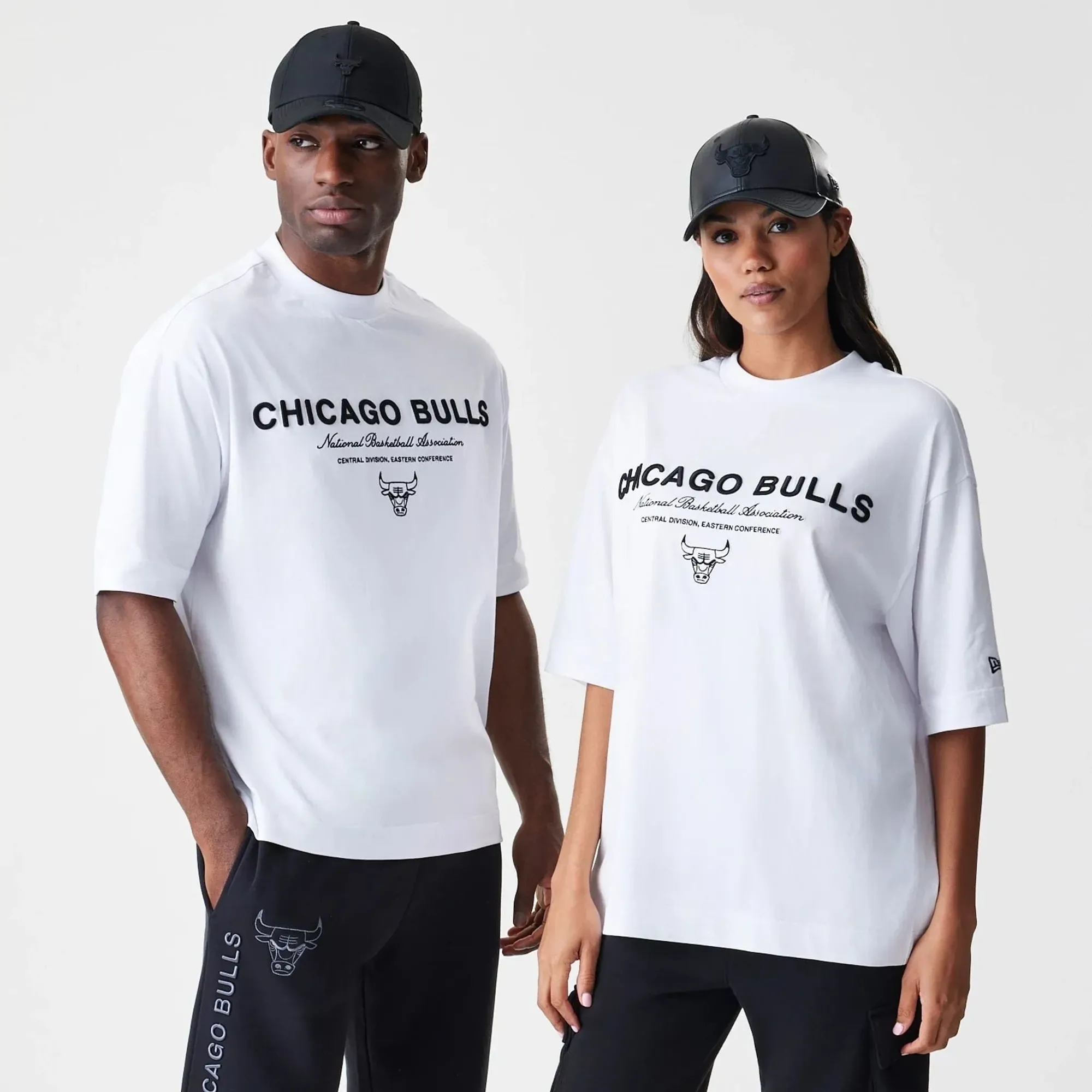 Chicago Bulls NBA Linear White T-Shirt New Era Cap adult unisex