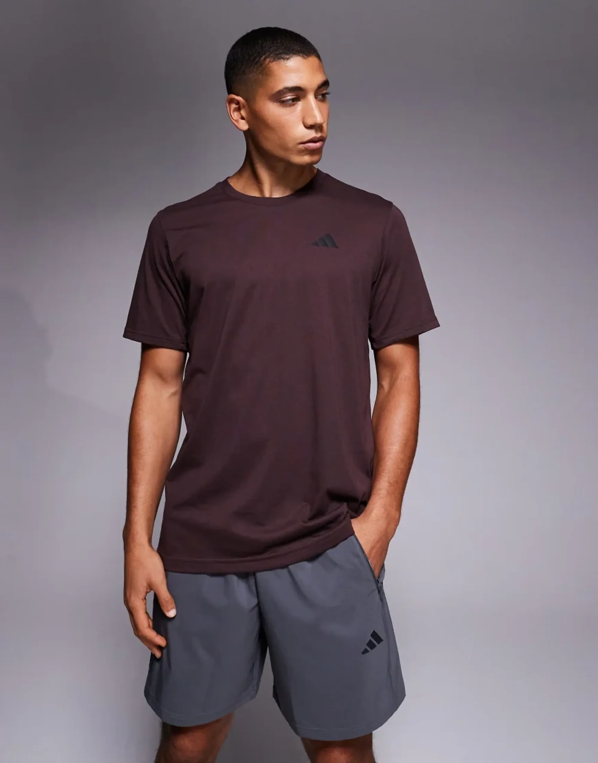 Adidas Training Essentials T-Shirt In Shadow Brown