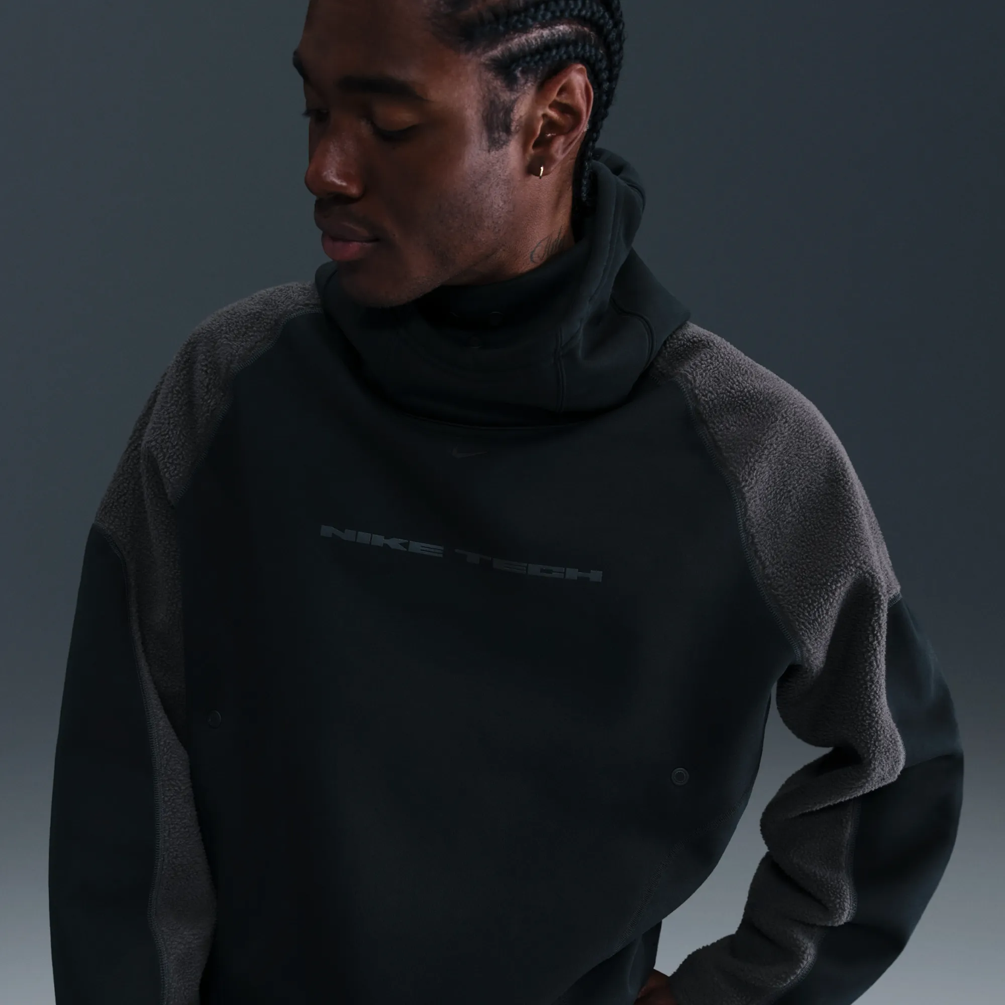 Nike Tech Boreas Men's Oversized Hoodie - Black - Embroidered Nike Swoosh Logo