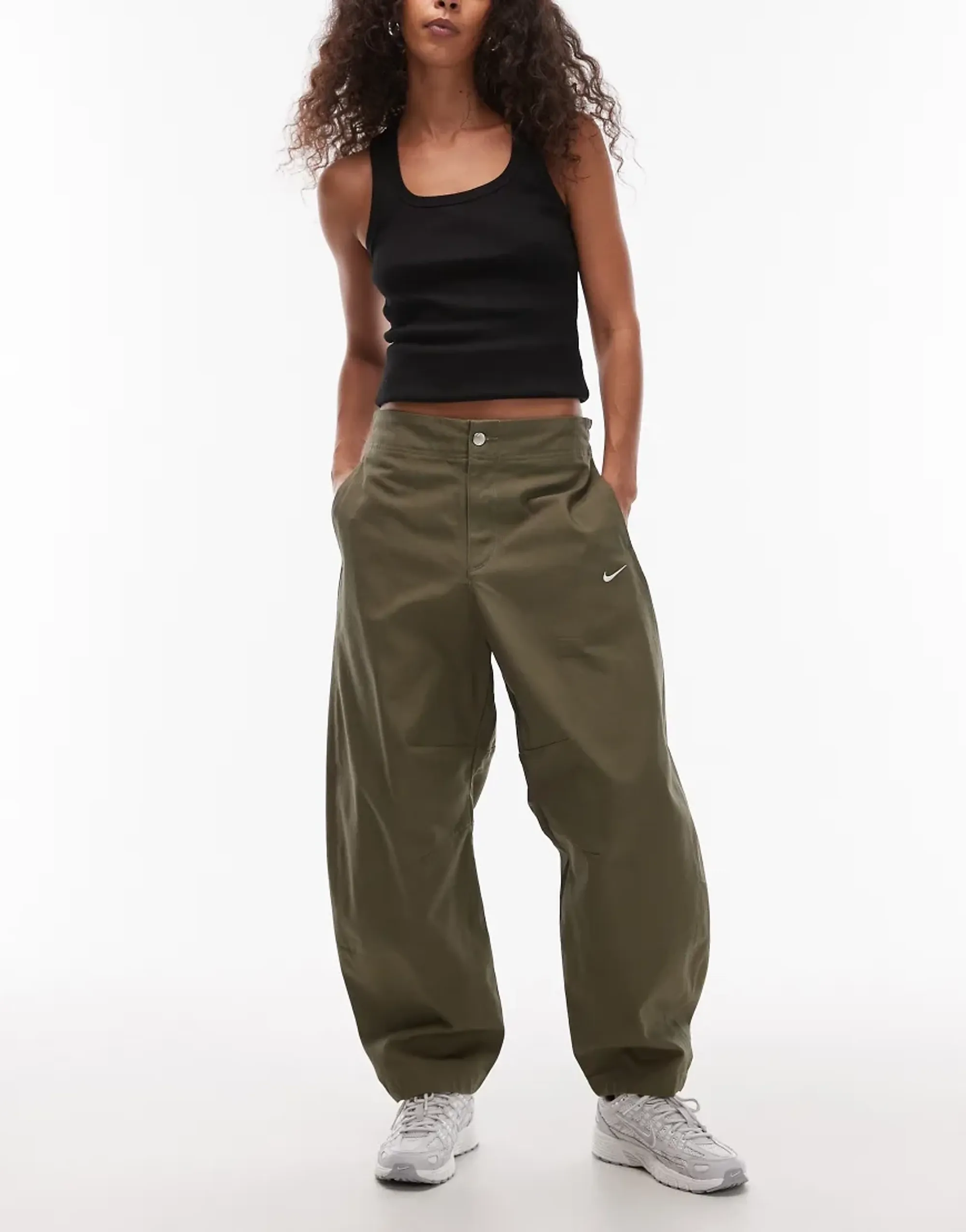 Nike Street Barrel Leg Trousers In Green