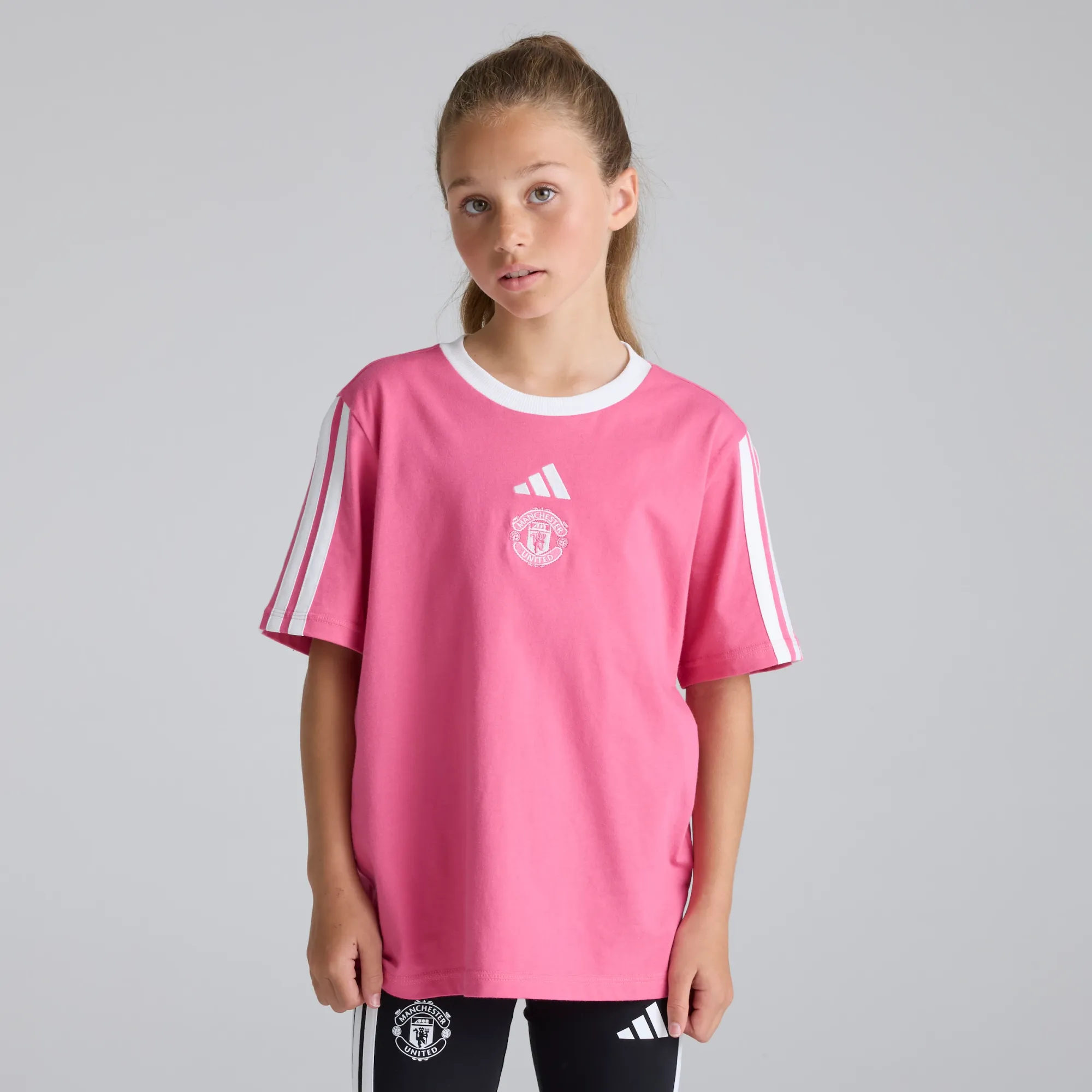 Manchester United x adidas Kids Essentials T-Shirt Pink