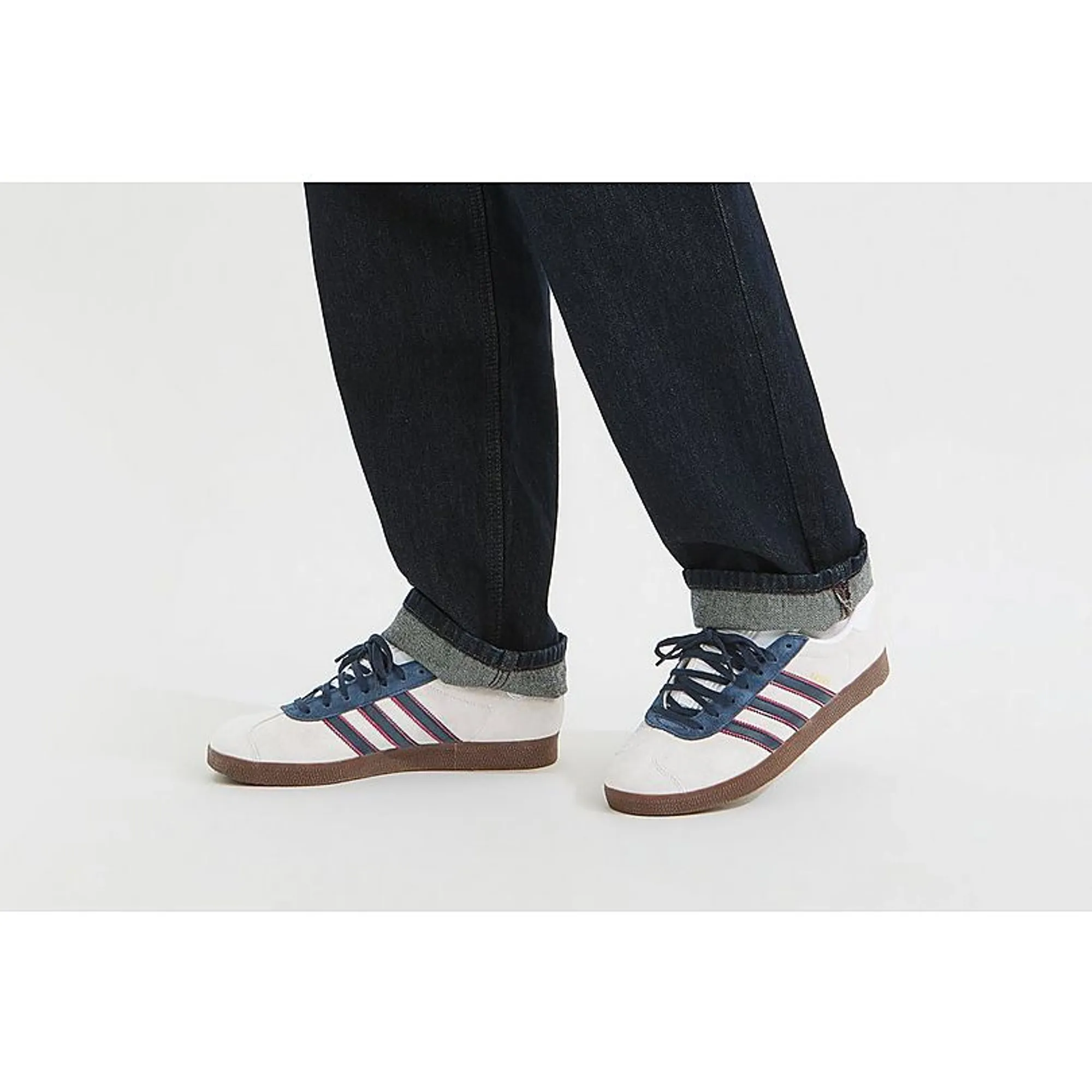 Arsenal adidas 92/94 Bringback Gazelle Shoes, Off White