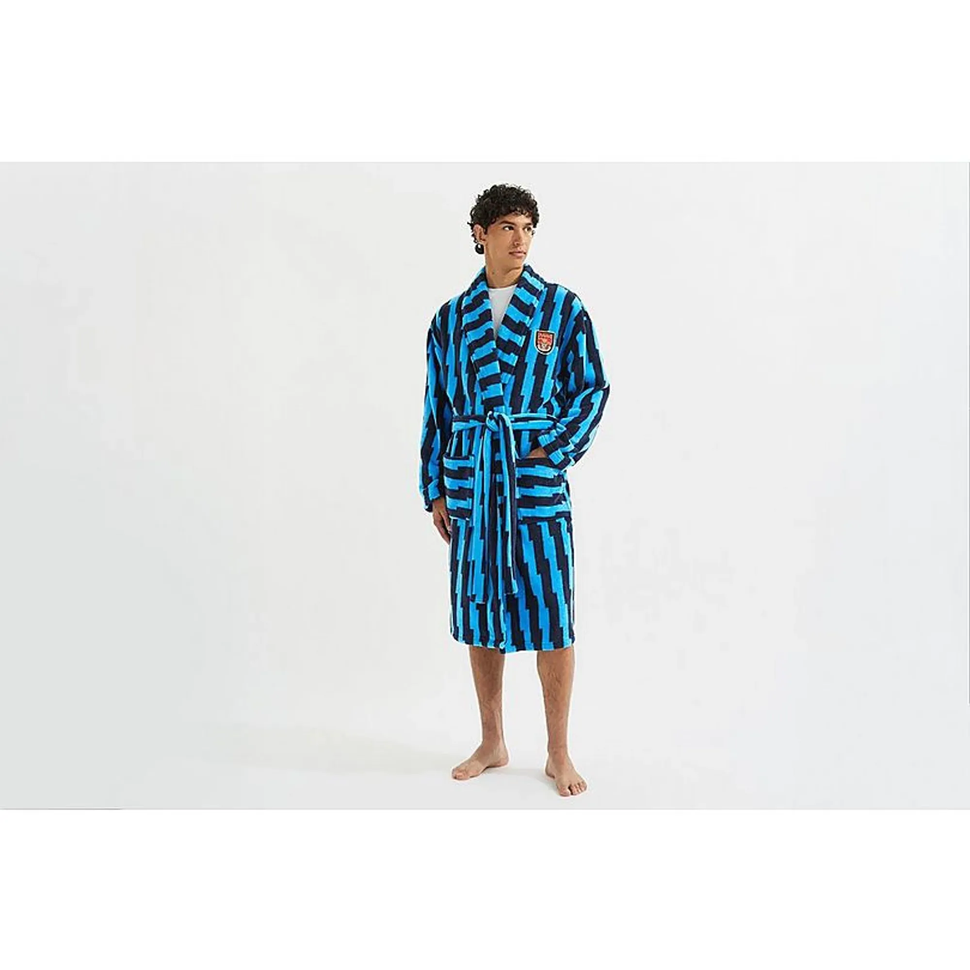 Arsenal Essentials Unisex Lightening Bolt Fleece Dressing Gown, Blue