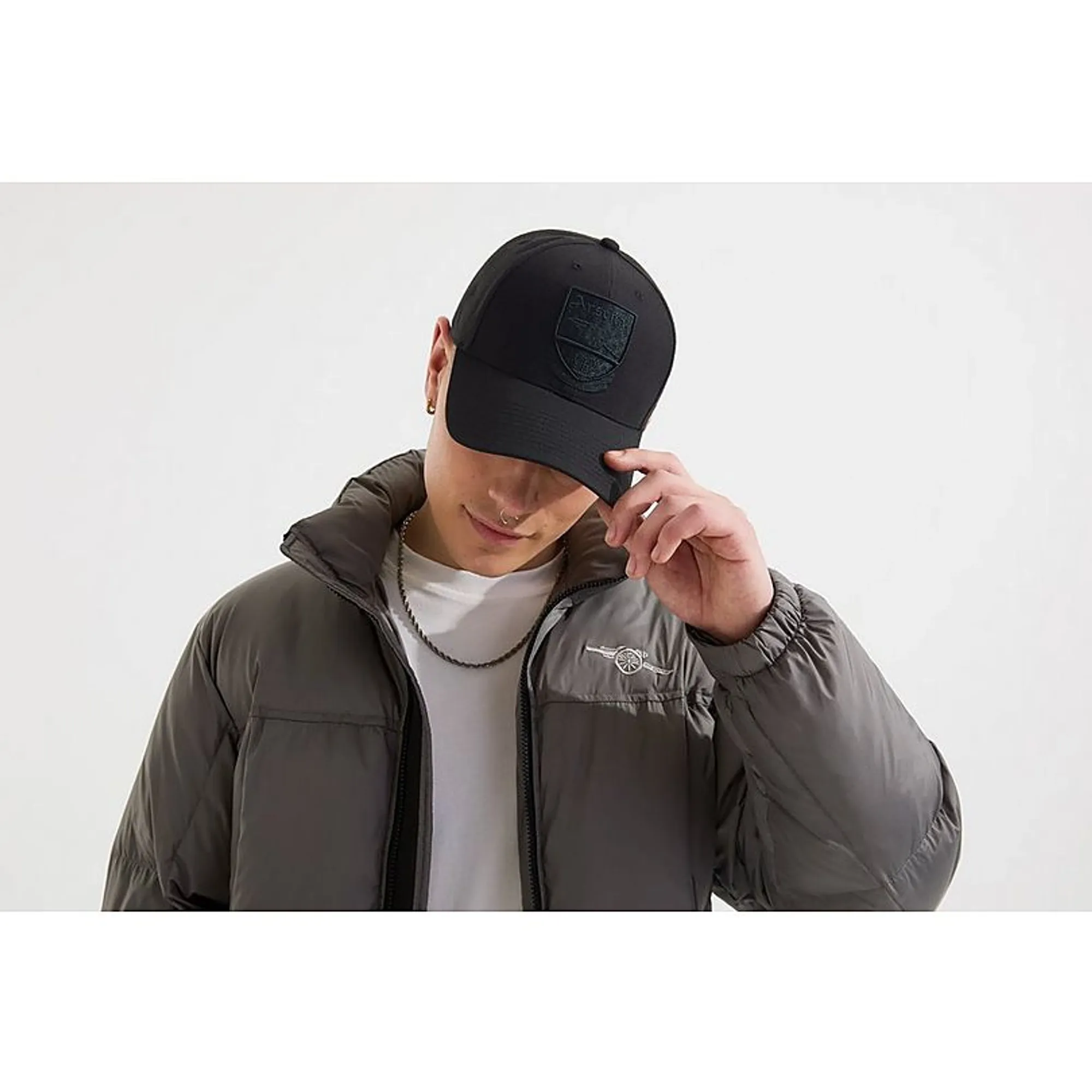 Arsenal 47 Blackout Concordia Crest Snapback Cap, Black