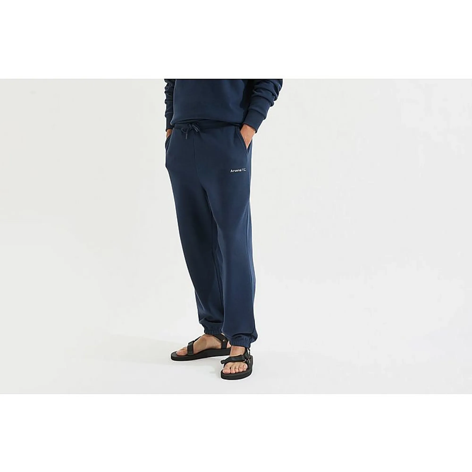 Arsenal Essentials Chapman Lounge Joggers, Blue