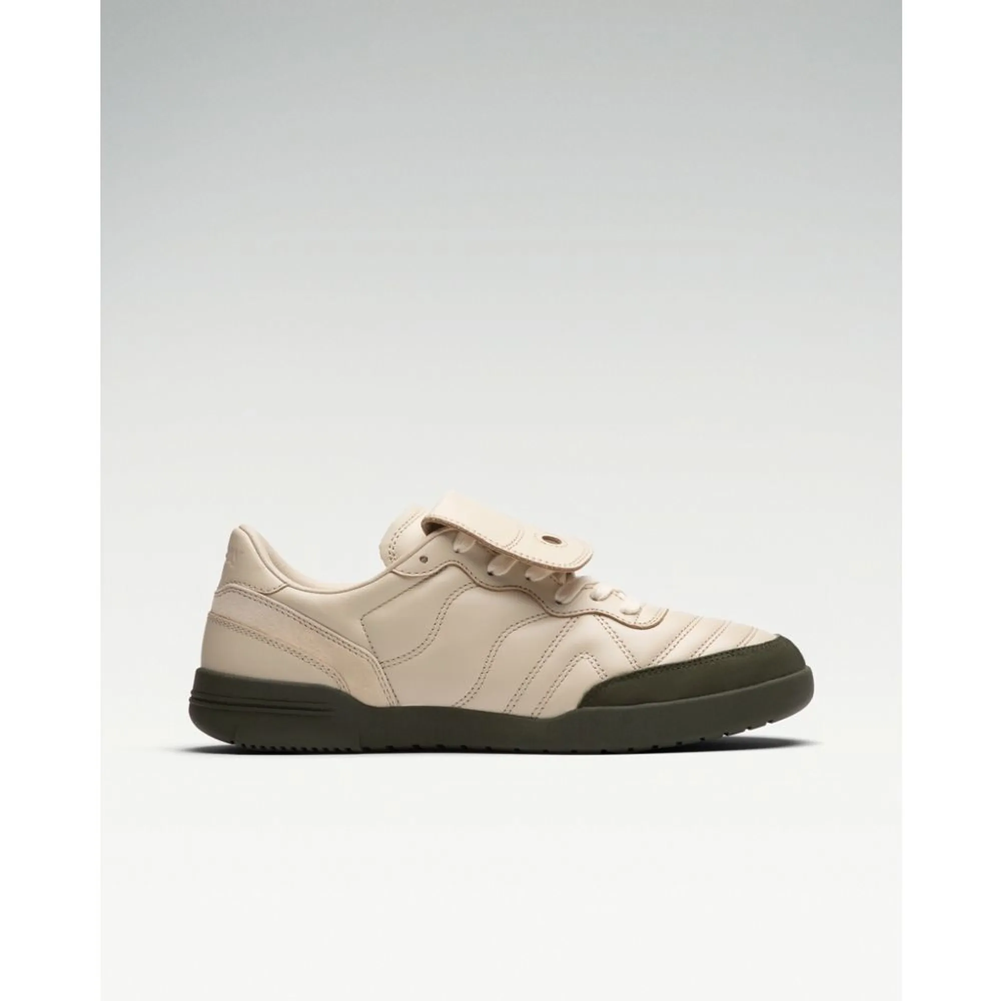 Saucony - 586i S in Tan