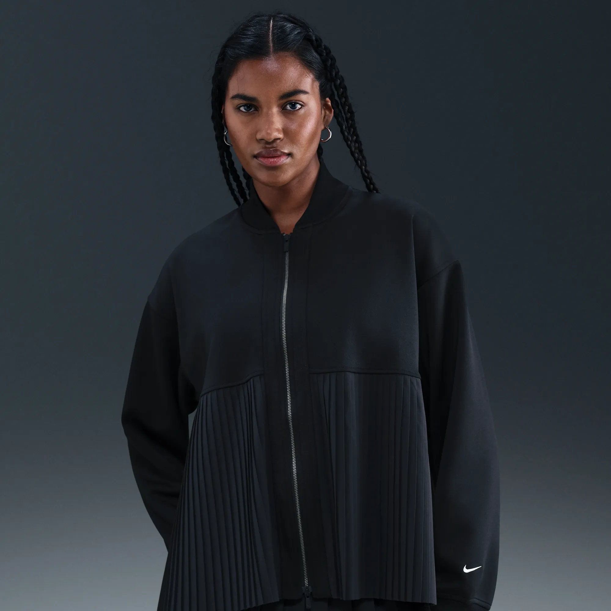 Nike Women's Pleated Jacket - Black - Polyester/Elastane