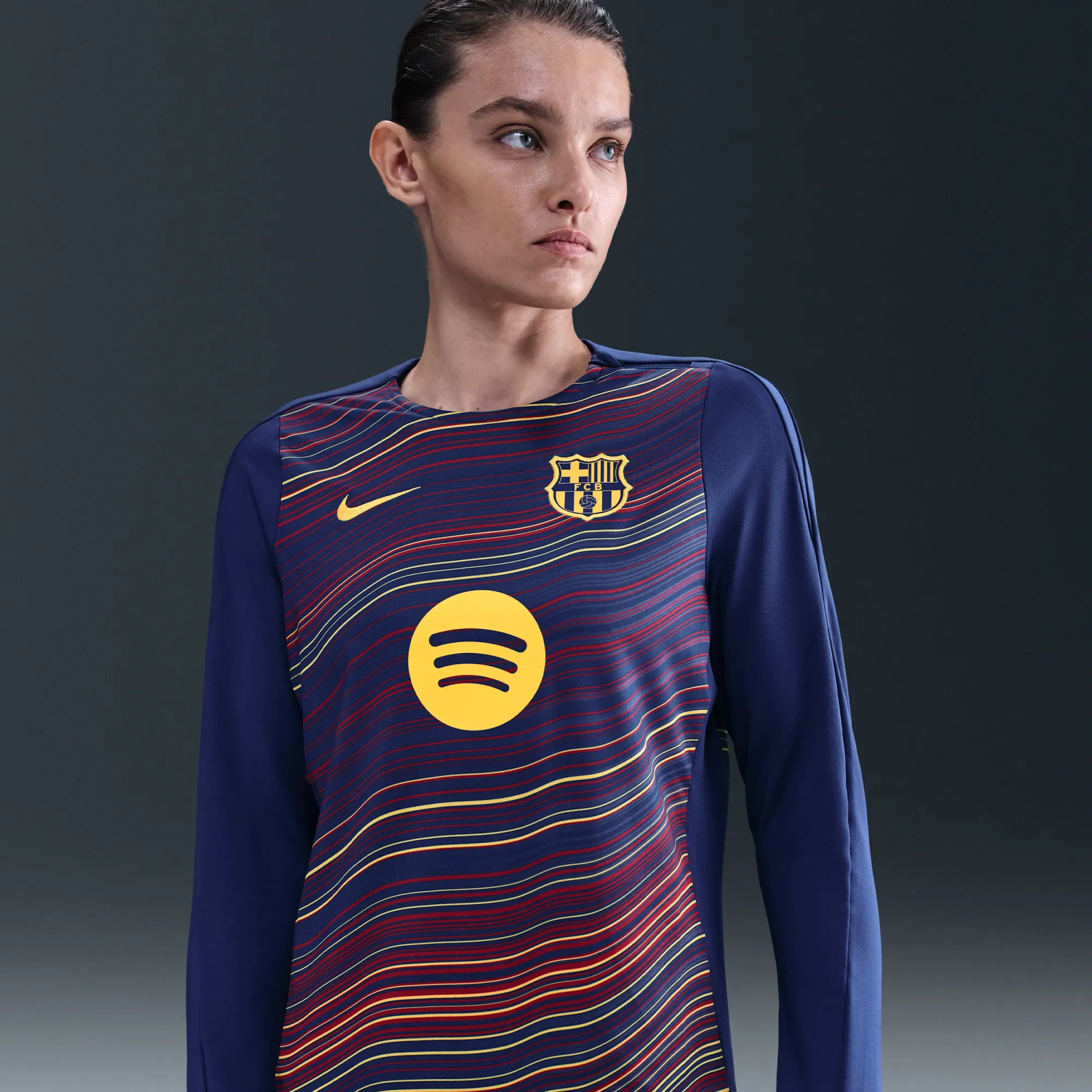 F.C. Barcelona Strike Home Women's Nike Dri-FIT Football Pre-Match Crew-Neck Top - Blue - Polyester/Elastane