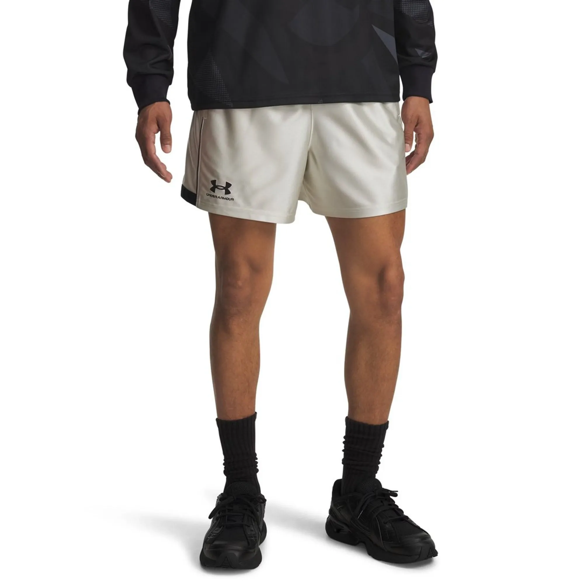 Under Armour  96 Terrace Men's 5" Shorts Summit White / Black L
