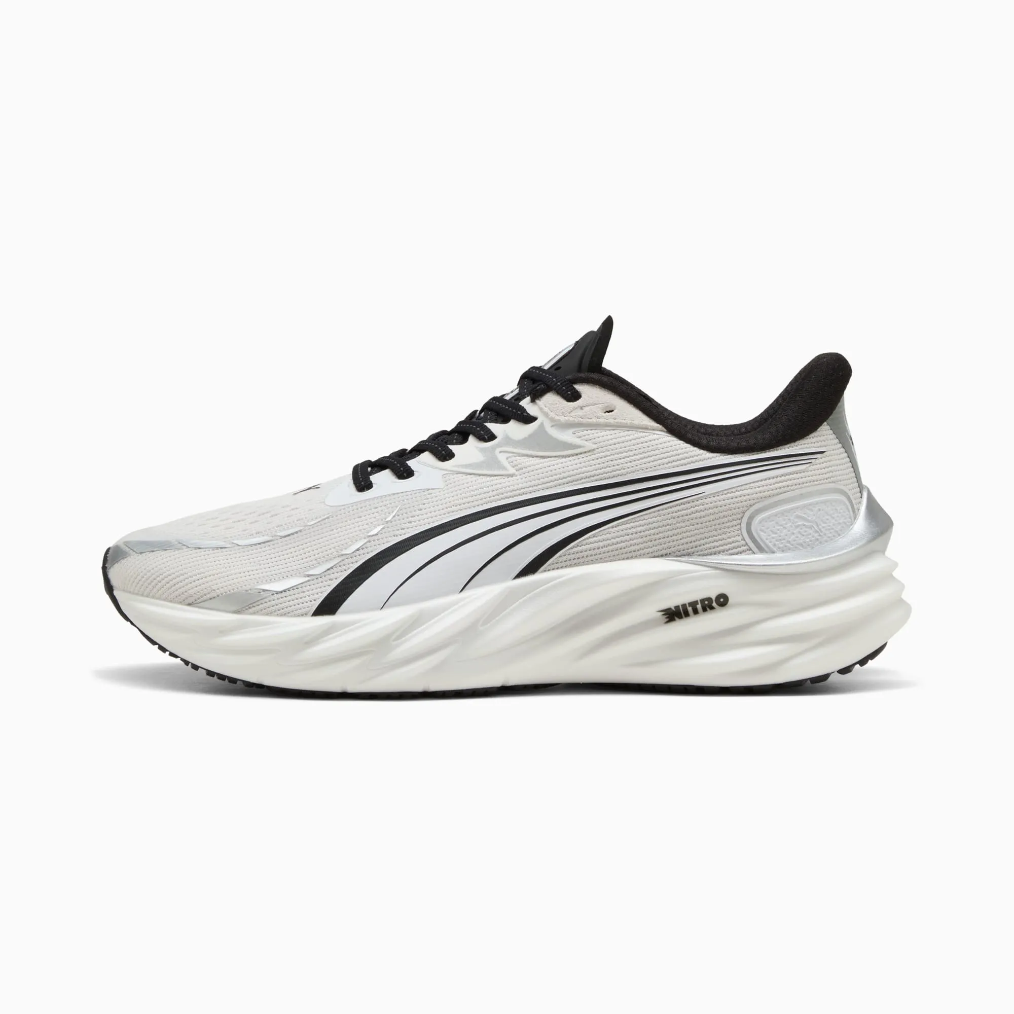 PUMA Velocity Nitroâ¢ 4 Running Shoes Men, White/Black, size 10
