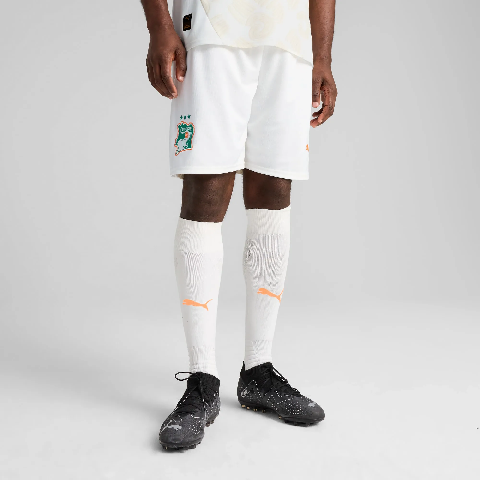 PUMA Ivory Coast 2025 Shorts Men, White/Dark Myrtle, size 3XL