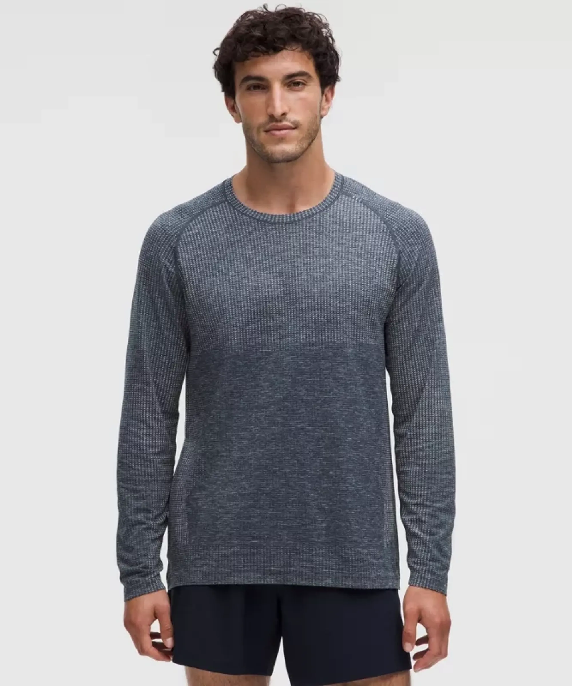 lululemon – Men's Metal Vent Tech Long-Sleeve Shirt – Color Blue/Navy Blue – Size Large