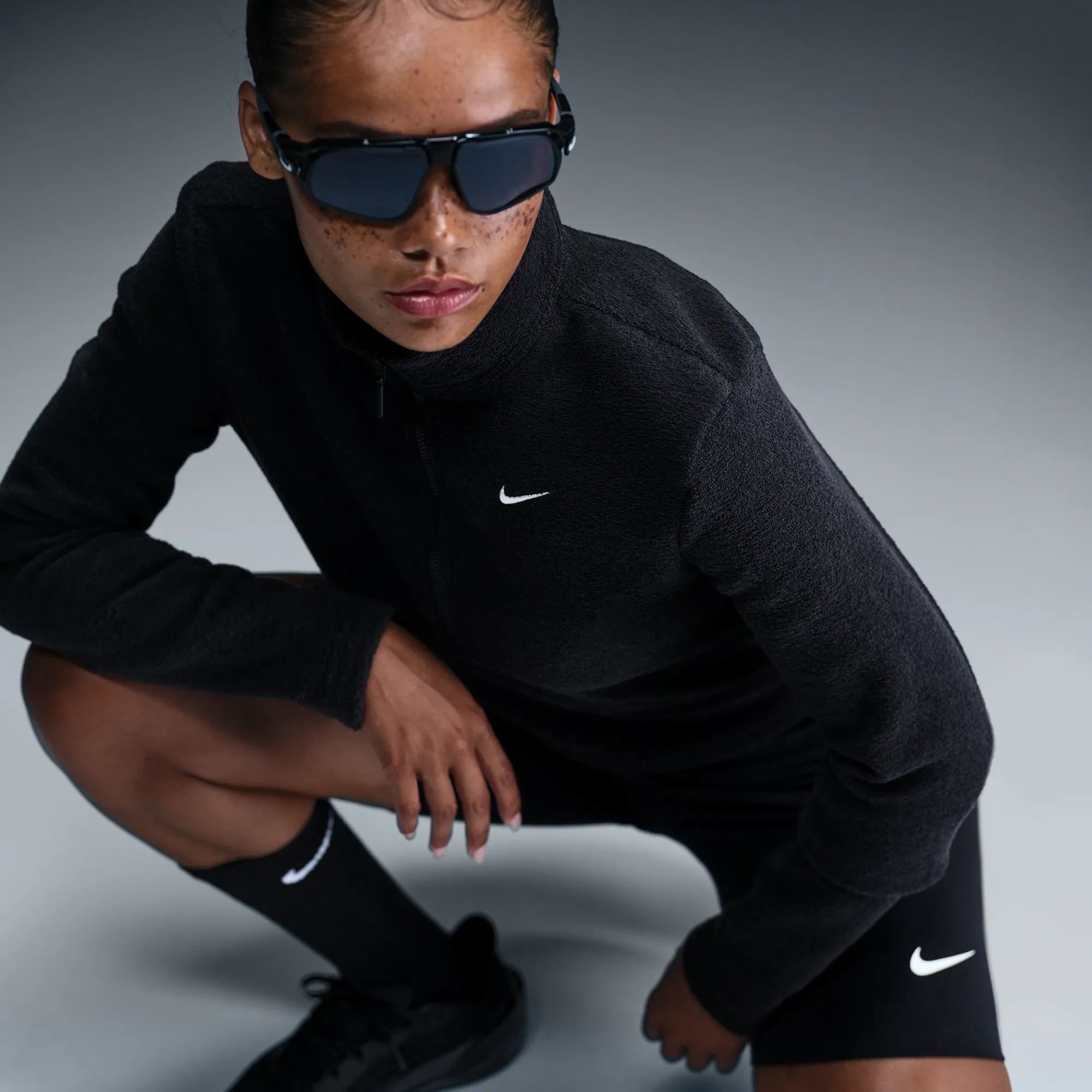 Nike Phoenix Plush Women's Slim Long-Sleeve Cosy Fleece 1/2-Zip Top - Black - Polyester/Rayon