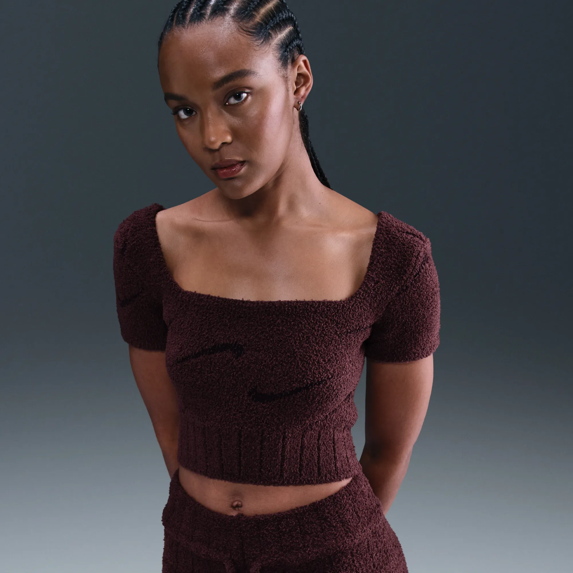 Nike Phoenix Cozy Bouclé Women's Short-Sleeve Cropped Knit Top - Red - Polyester/Elastane