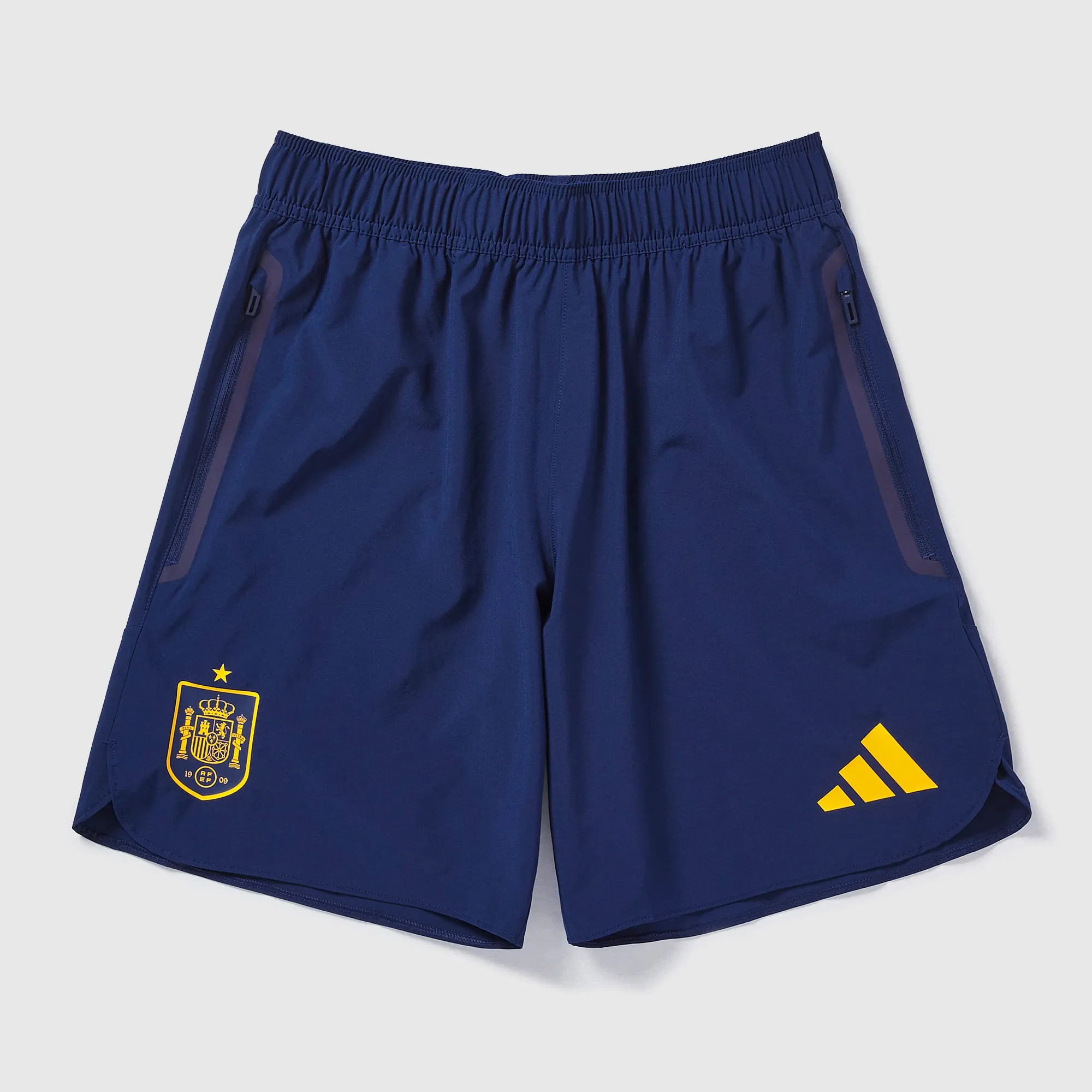 adidas Spain 2026 Tiro Travel Shorts