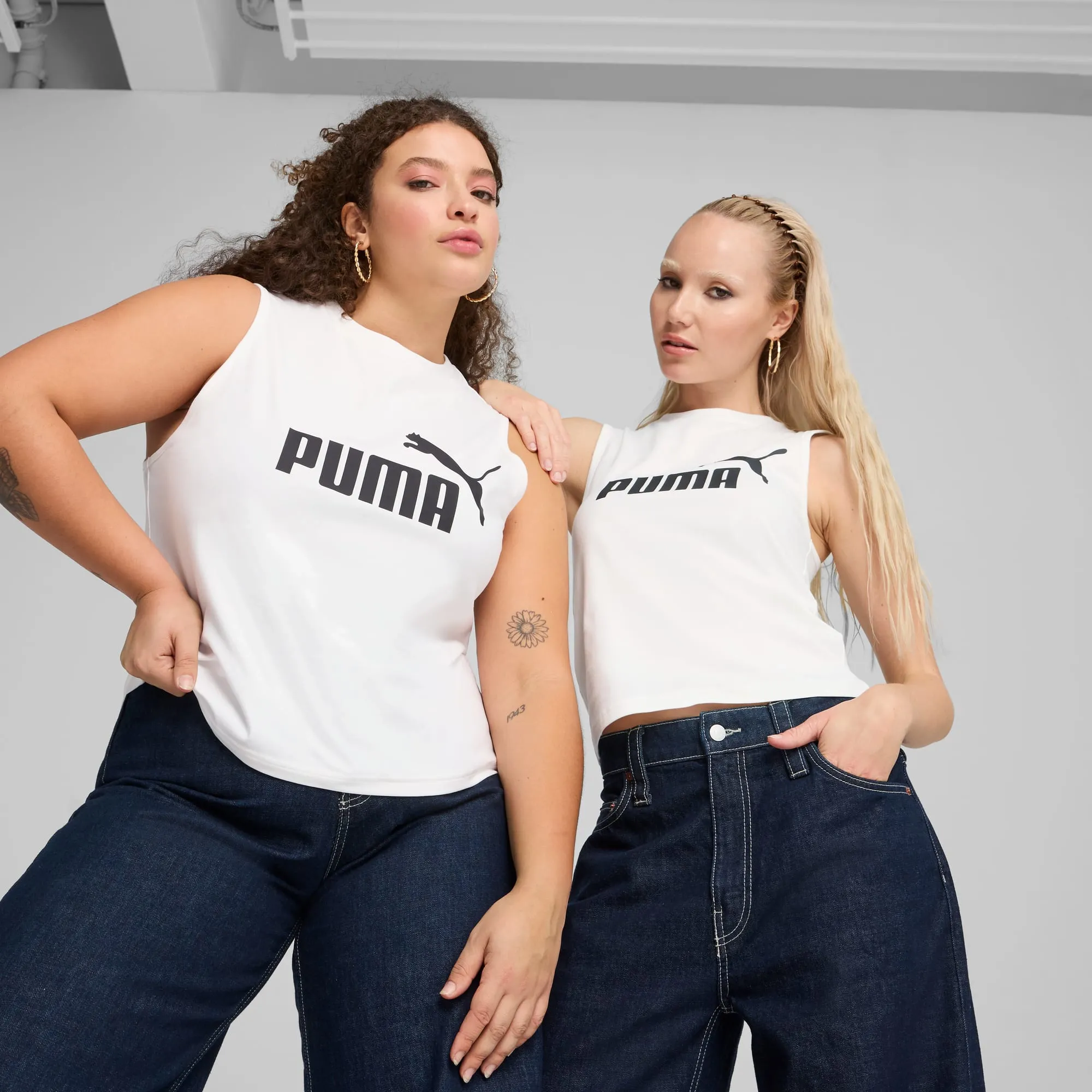 PUMA Ess No. 1 Logo Slim Tank Women, White, size 3XL