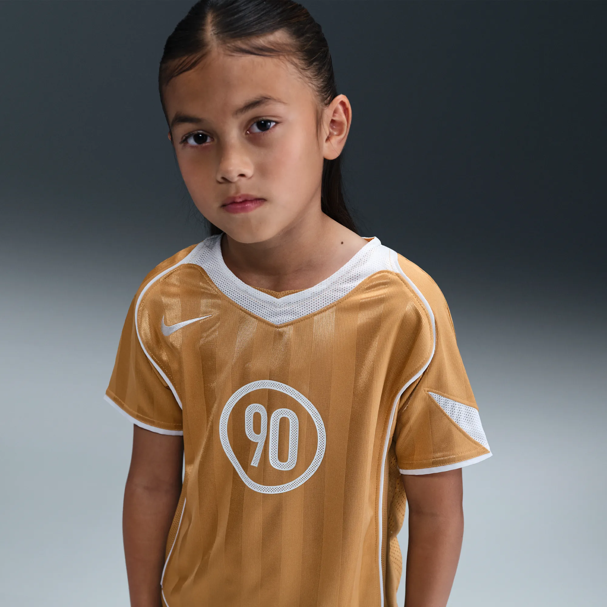 Nike Total90 Older Kids' Dri-FIT Football Shirt - Brown