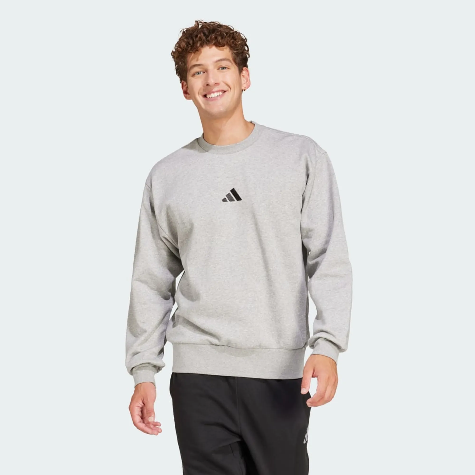 adidas Essentials Feelcozy Fleece Sweatshirt