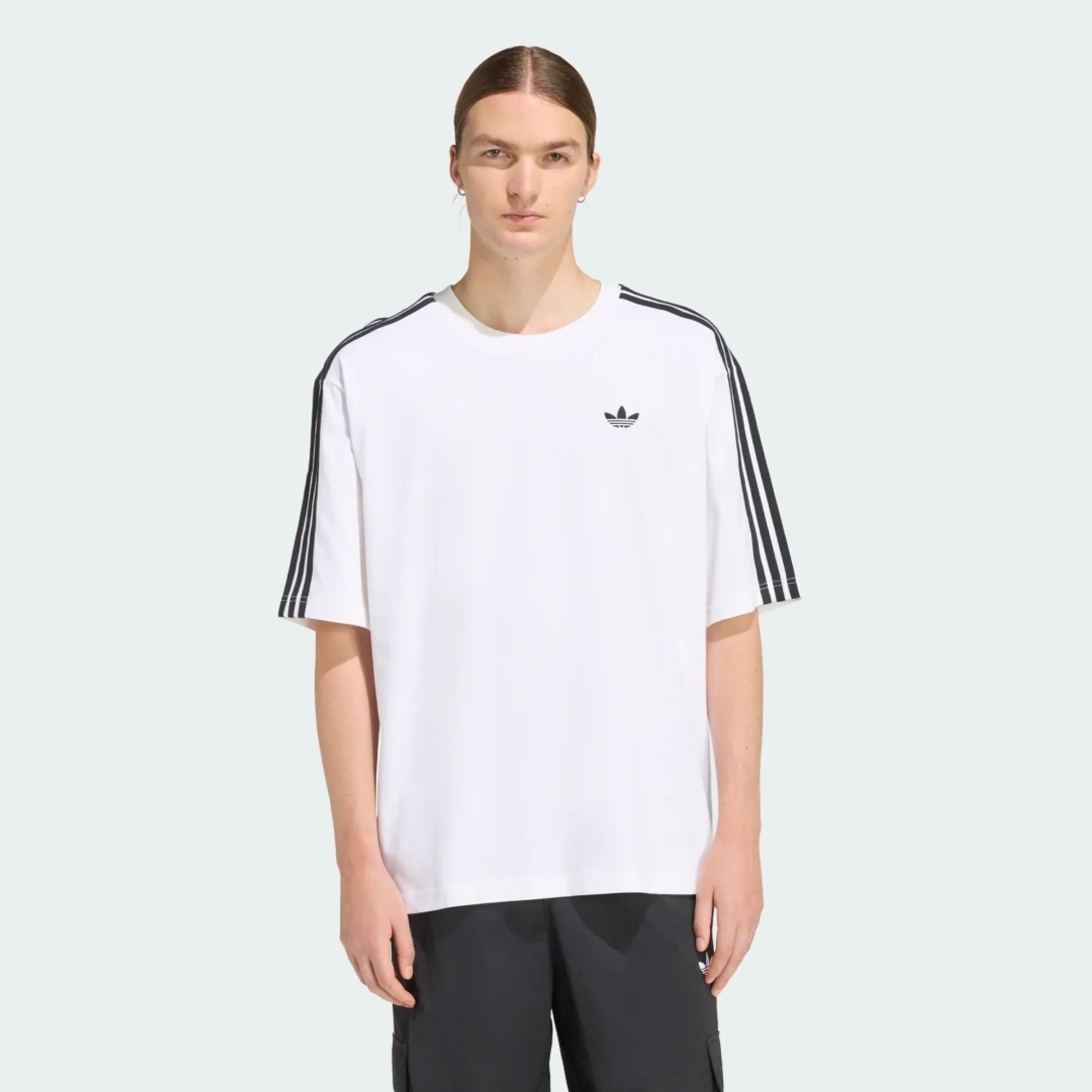 adidas ADICOLOR 3-STRIPES OVERSIZED T-Shirt