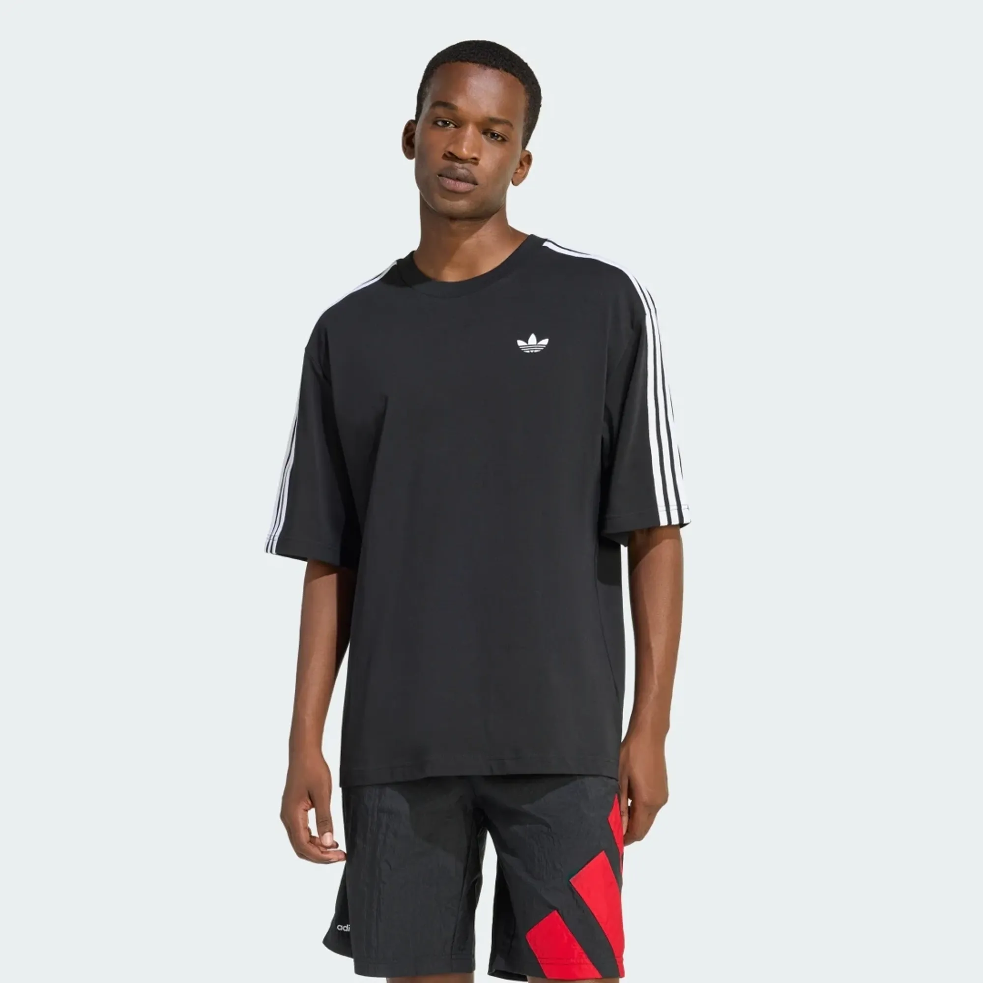 adidas ADICOLOR 3-STRIPES OVERSIZED T-Shirt