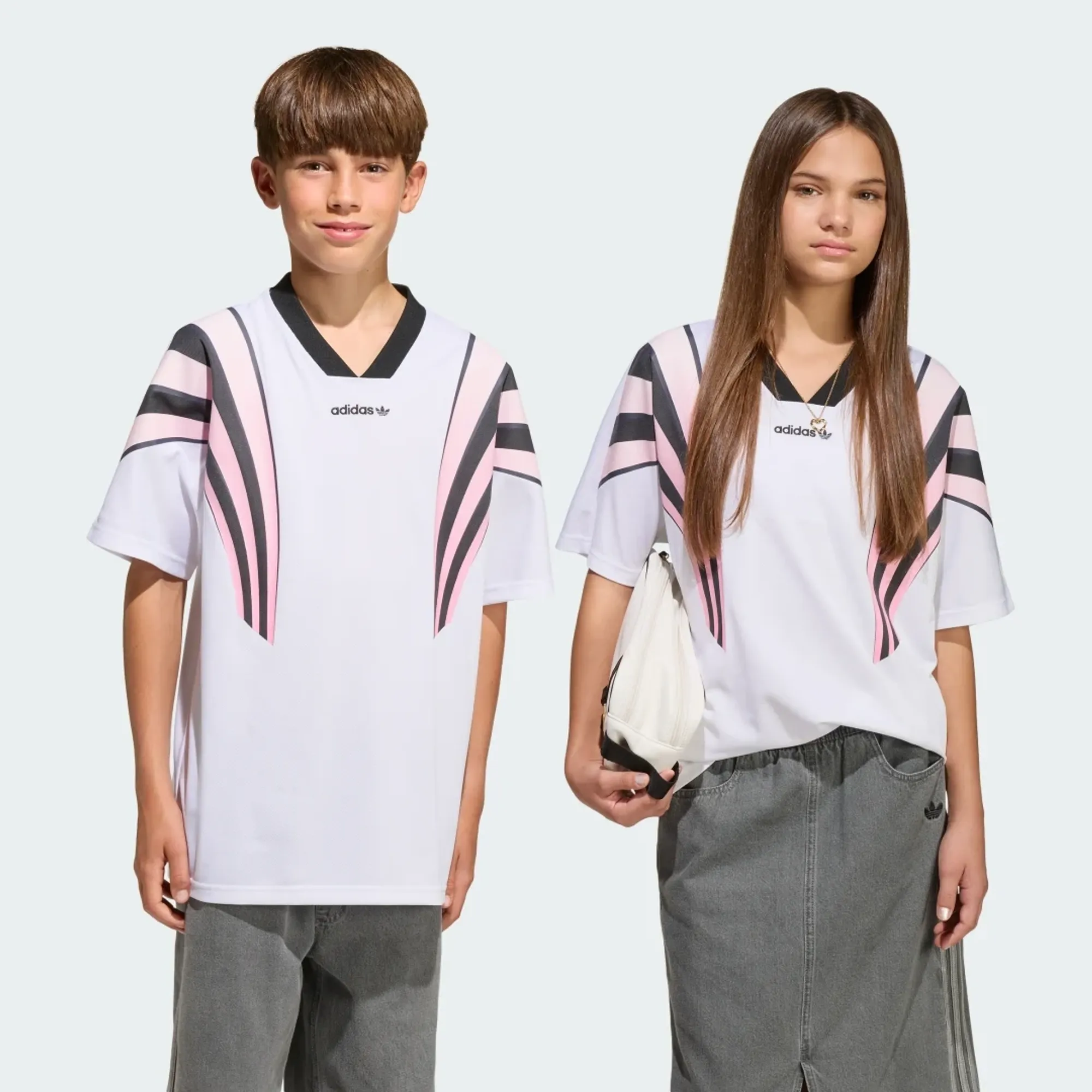 adidas LOOSE BATWING SANTIAGO T-SHIRT