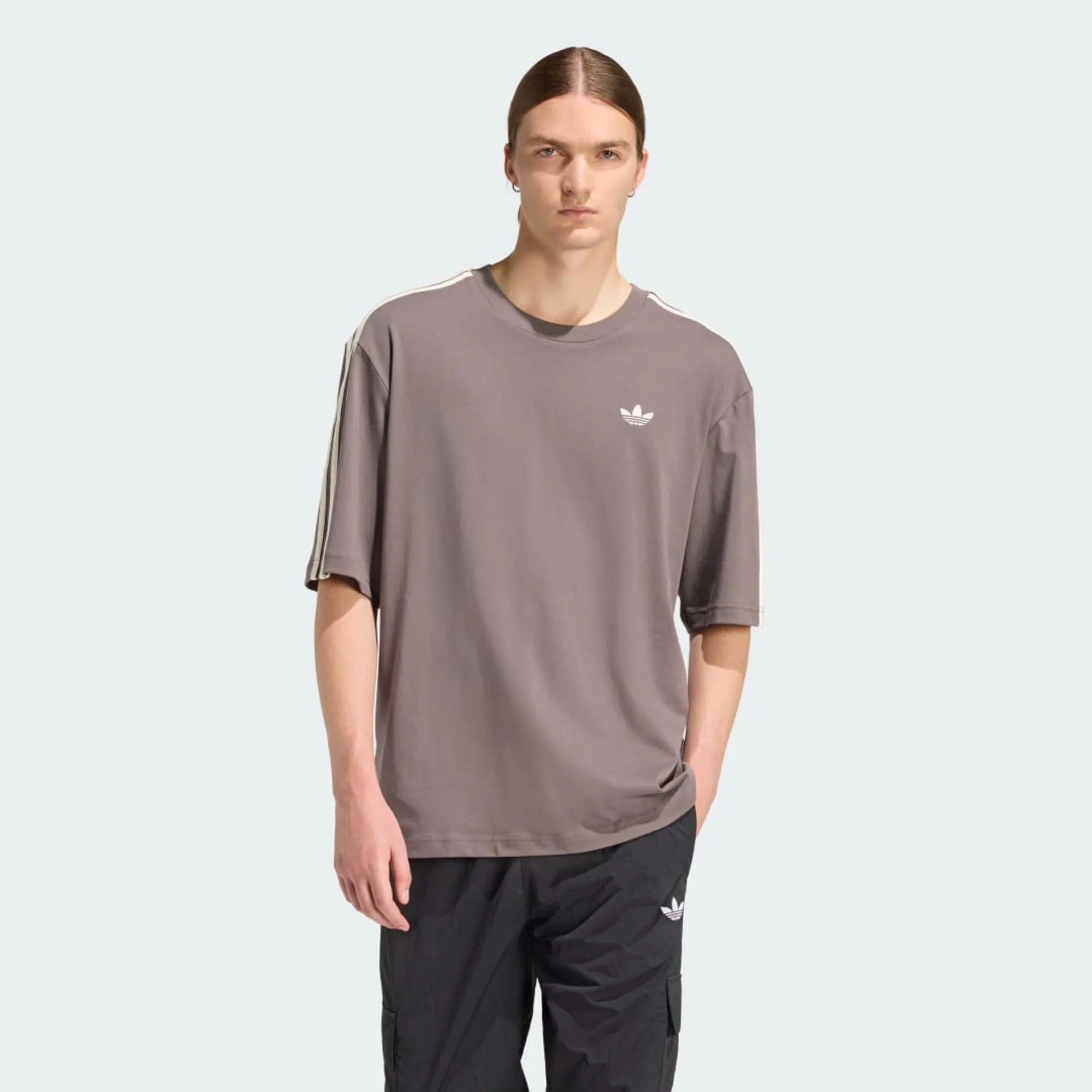 adidas ADICOLOR 3-STRIPES OVERSIZED T-Shirt