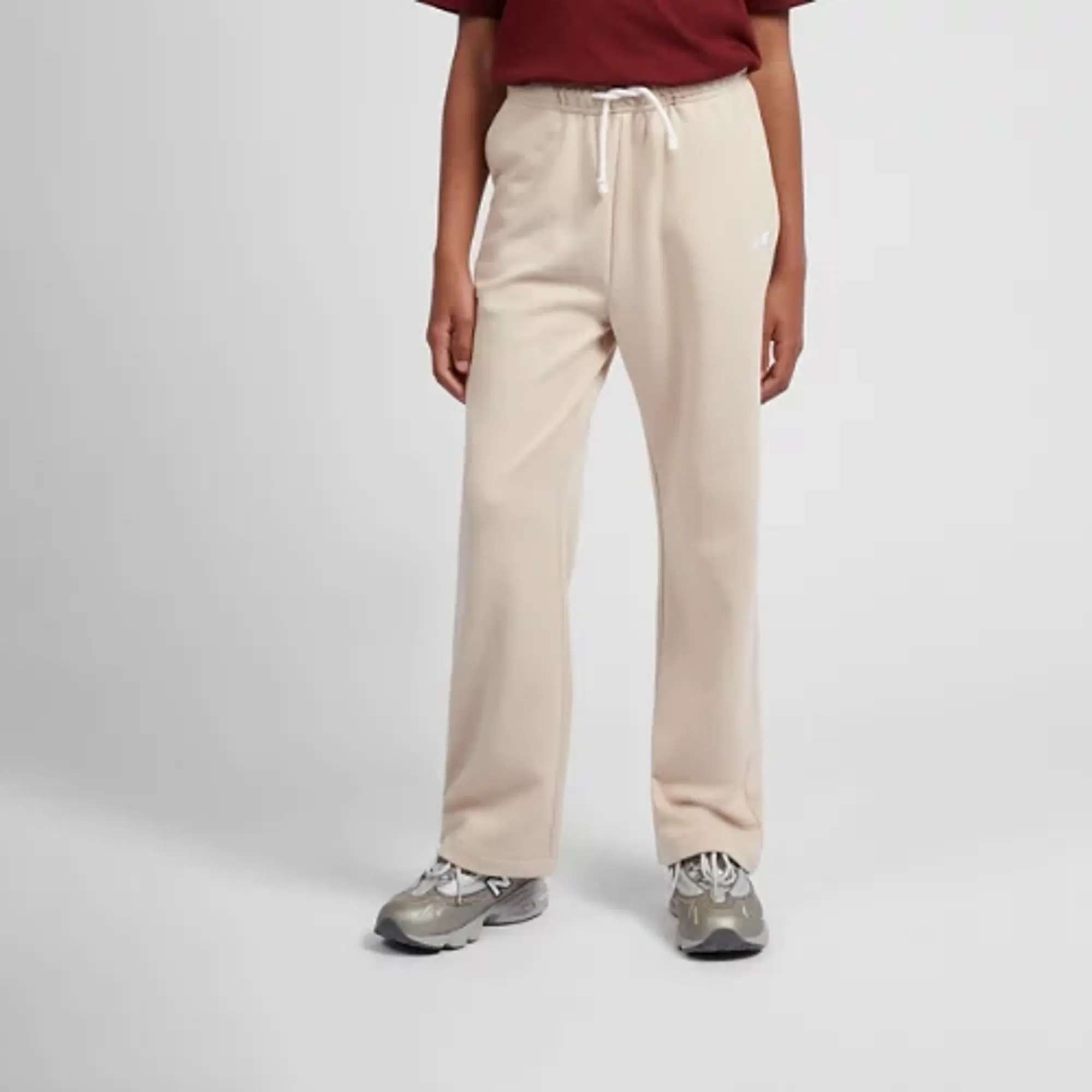 New Balance Girls Small Logo Wide Leg Pant in Beige Cotton Fleece