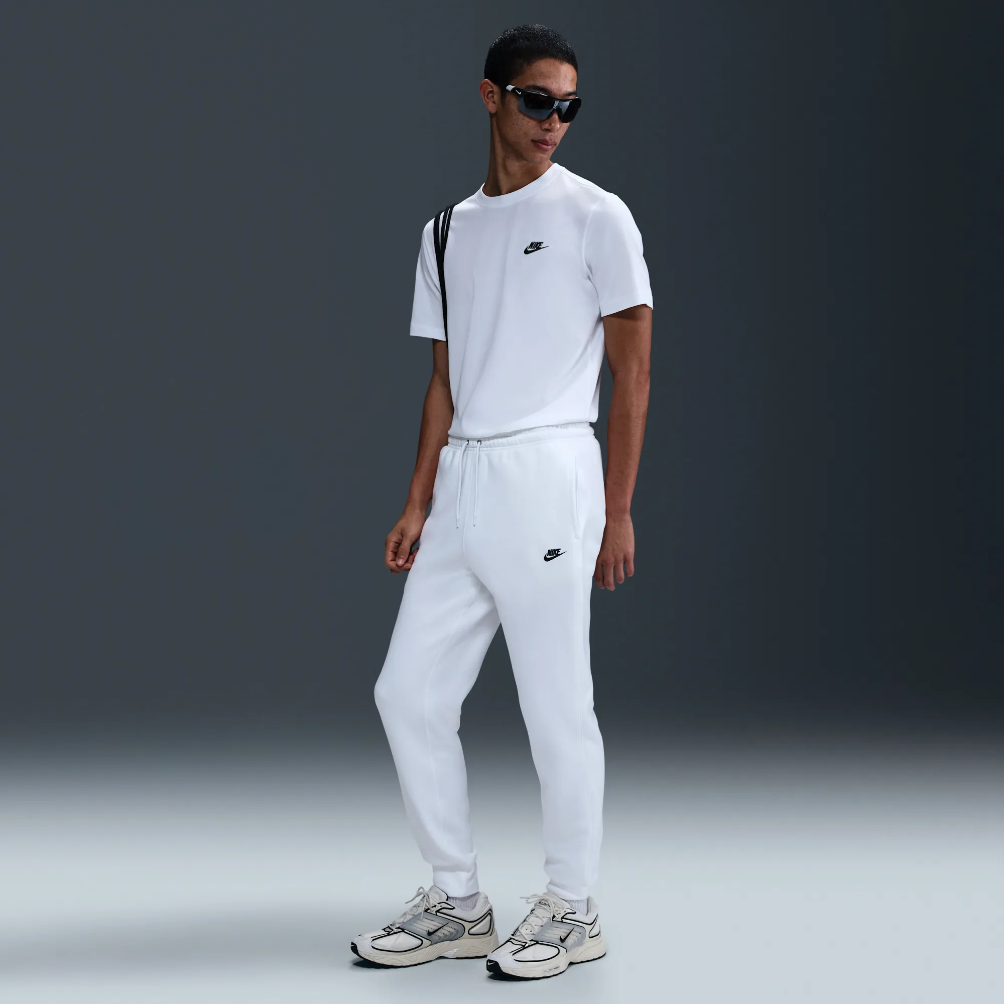 Nike Club Men's Joggers - White - Cotton/Polyester