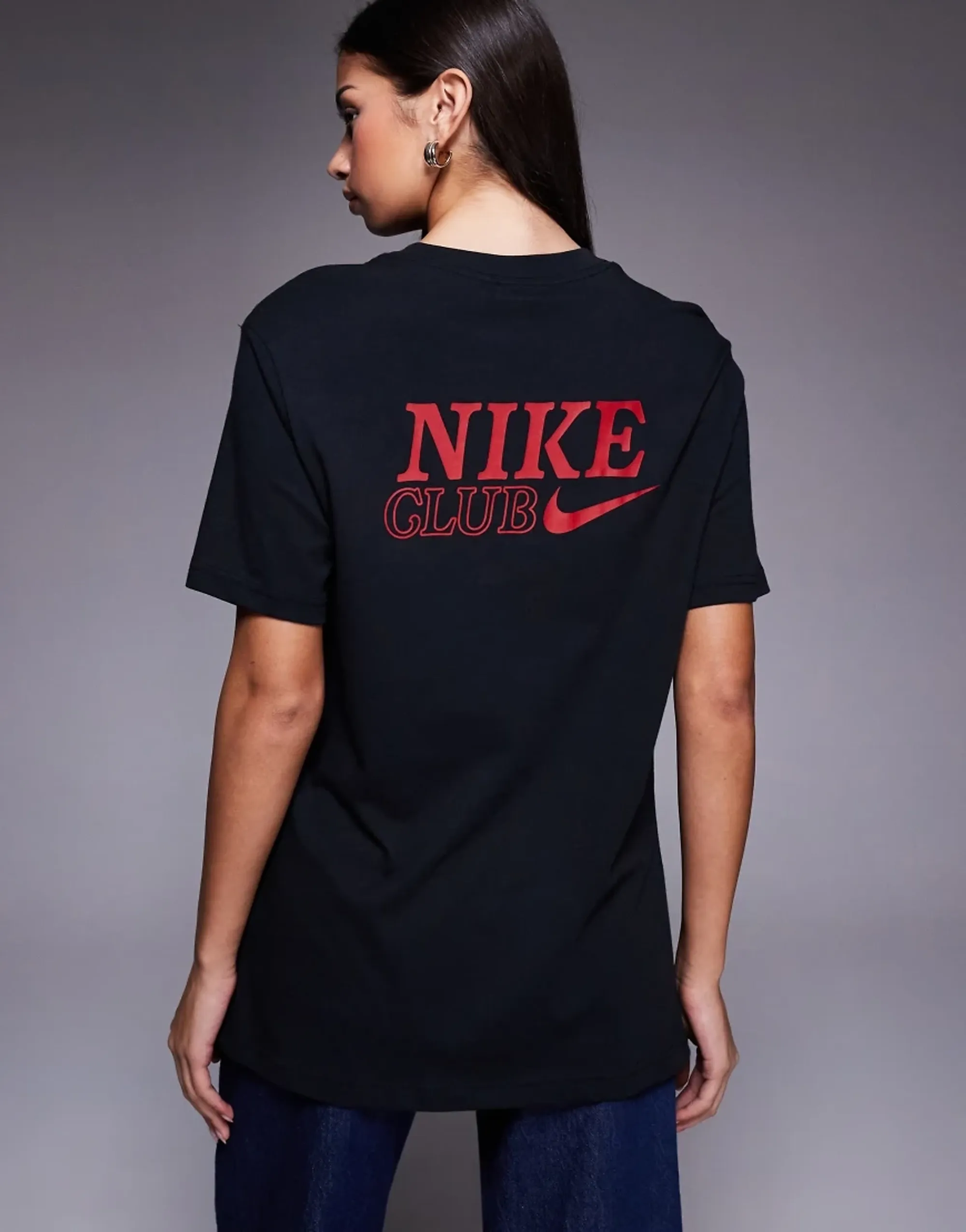 Nike Boxy Oversized T-Shirt With Back Graphic In Black