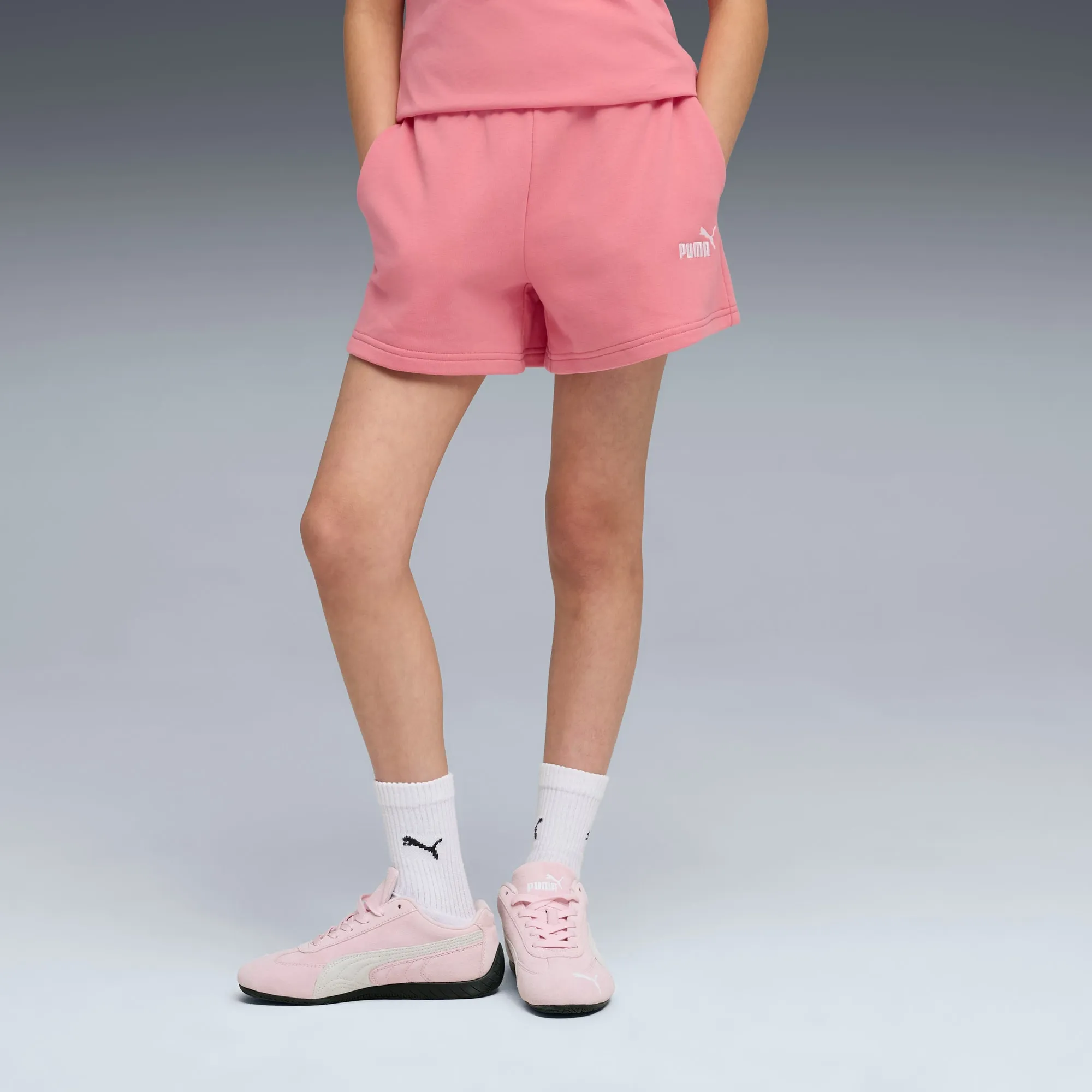PUMA Ess Small No. 1 Logo Shorts Youth, Wild Pink, size 11-12 Youth