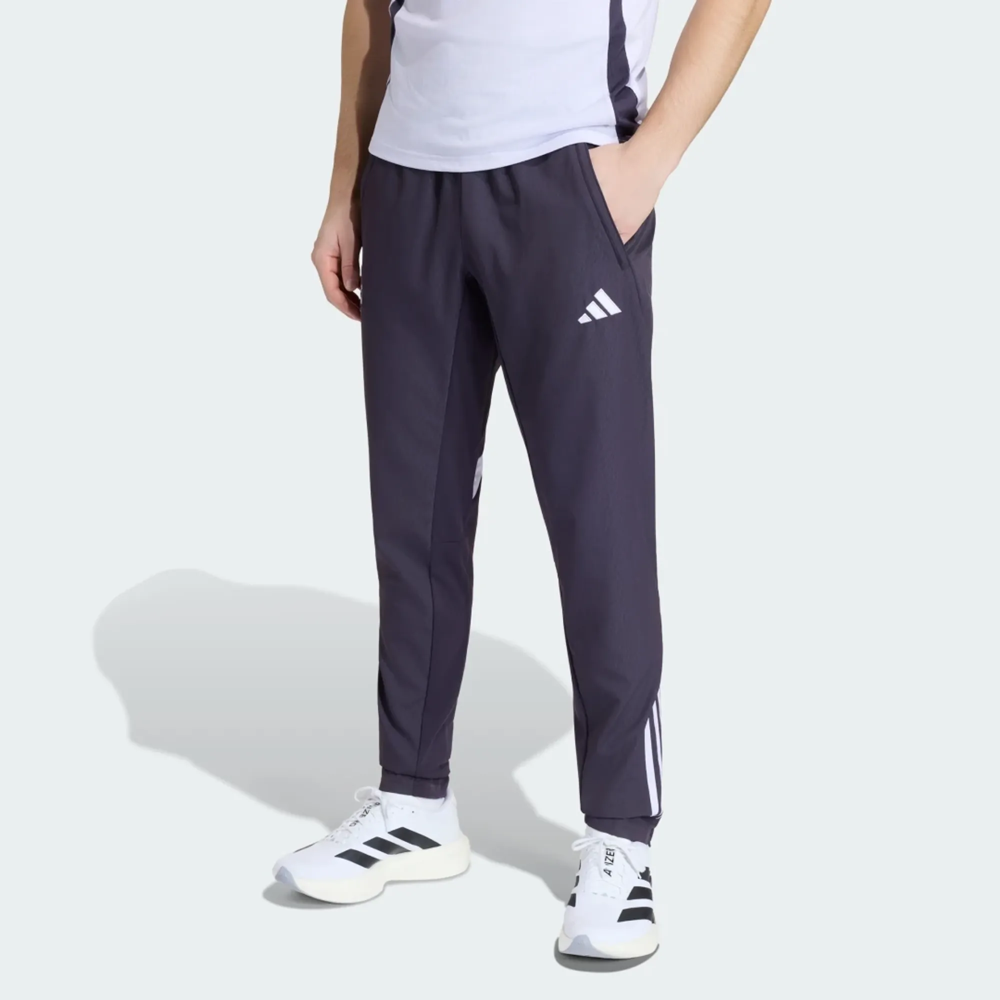 adidas Manchester United Tiro 25 Competition Presentation Tracksuit Bottoms