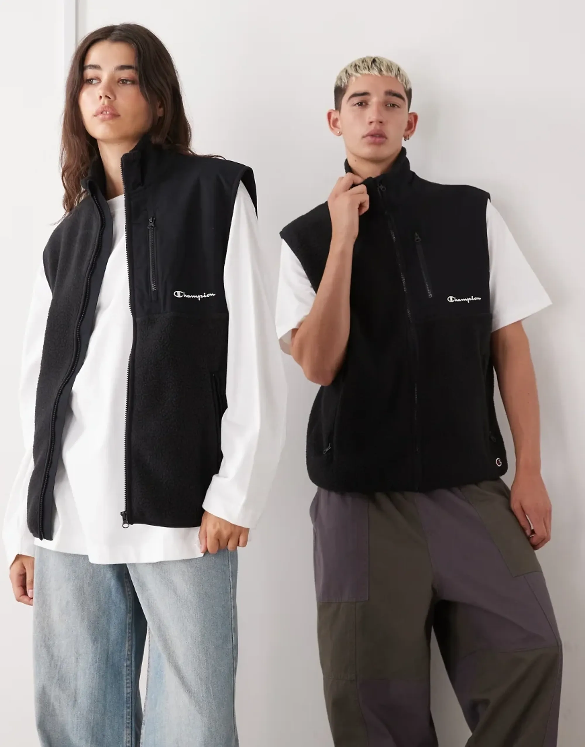Champion Unisex Padded Gilet In Black