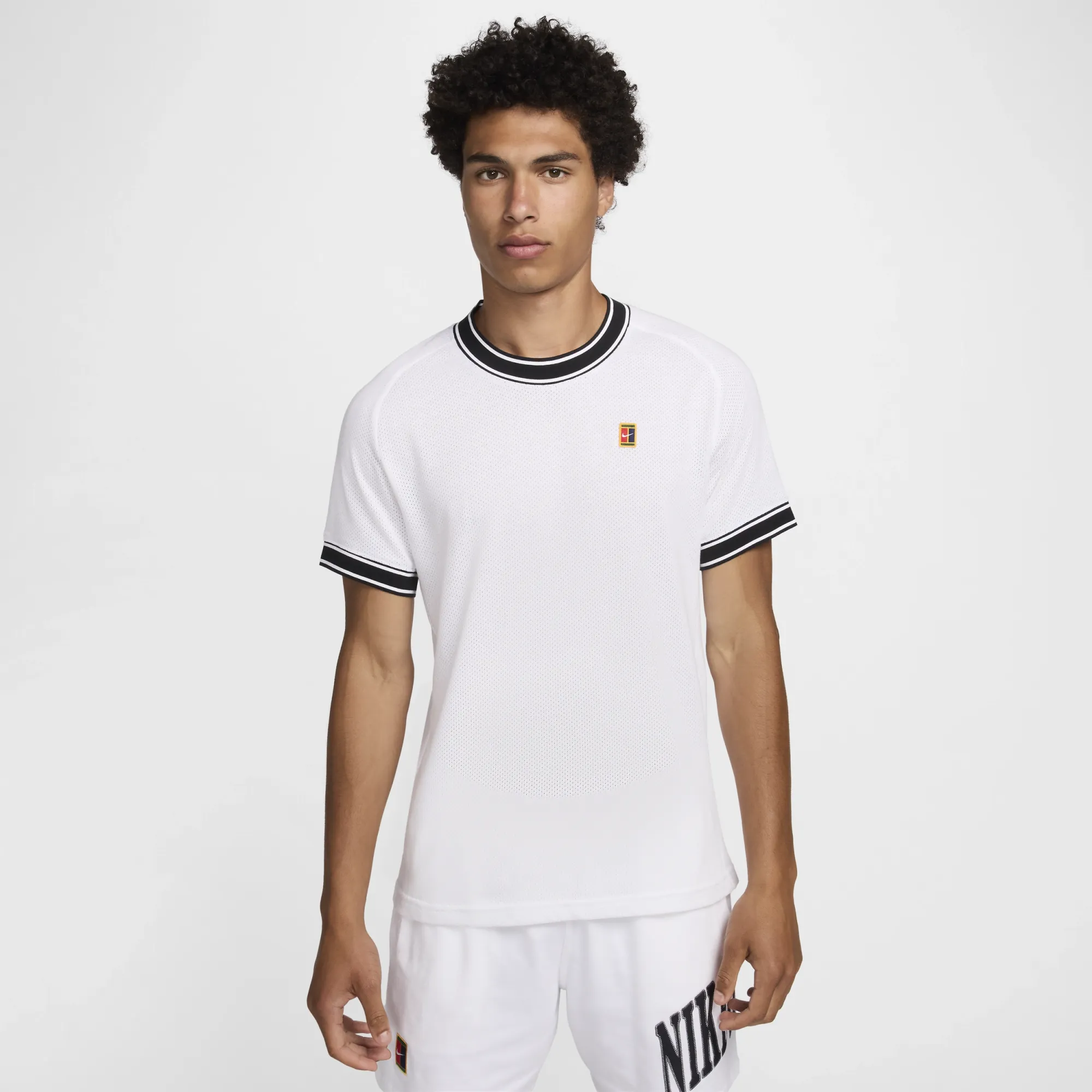 NikeCourt Heritage Men's Short-Sleeve Tennis Top - White - Cotton/Polyester