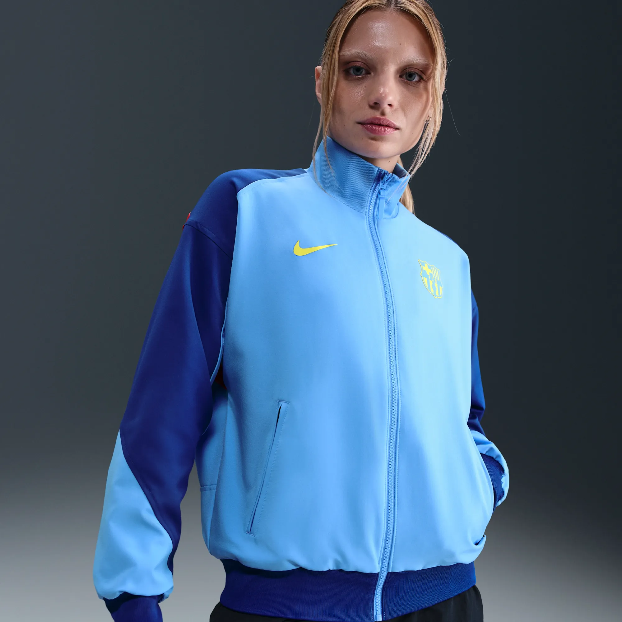 FC Barcelona Strike Fourth Women's Nike Dri-FIT Football Anthem Jacket - Blue - Polyester