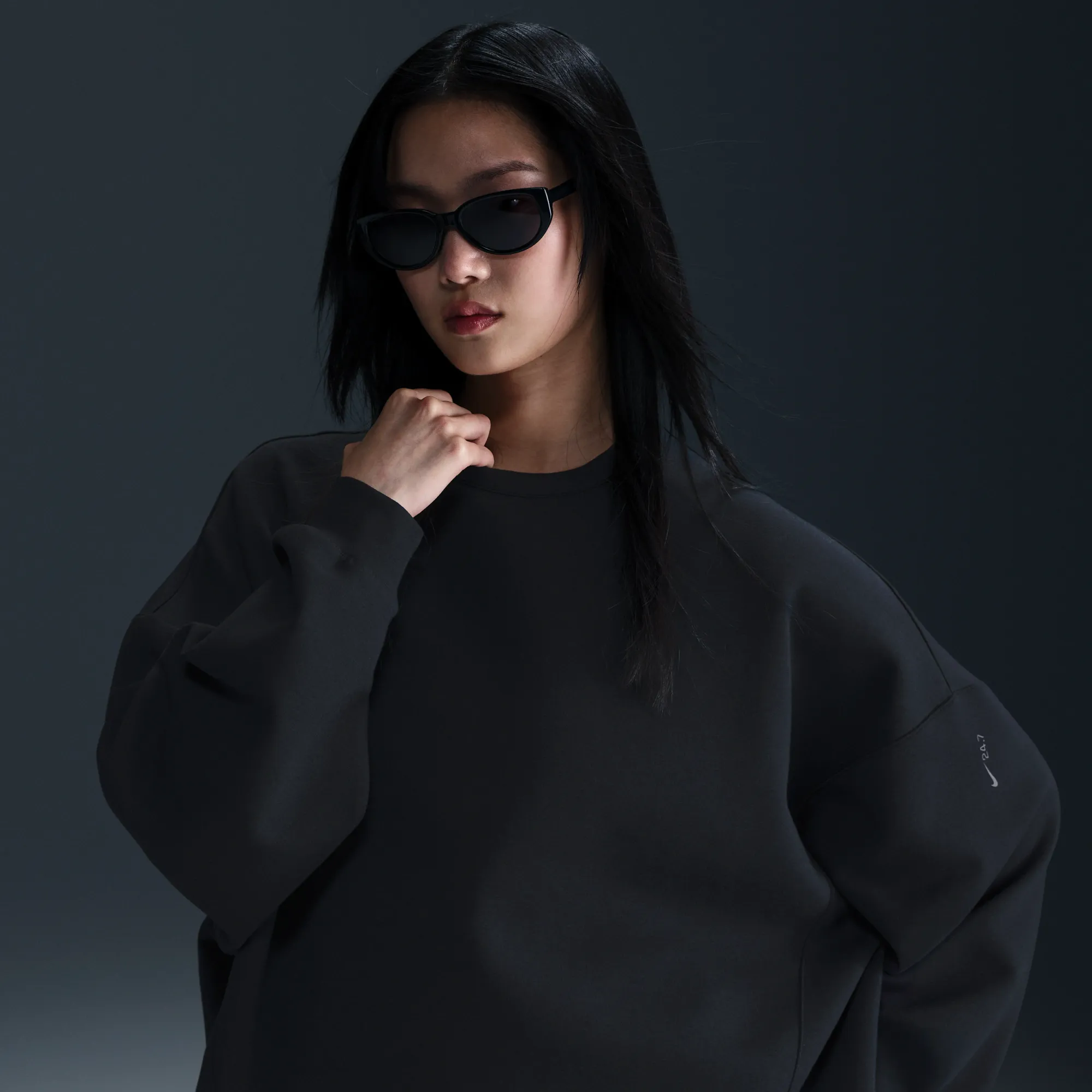 Nike 24.7 ImpossiblySoft Women's Dri-FIT Oversized Crew-Neck Top - Black - Polyester/Modal/Cotton