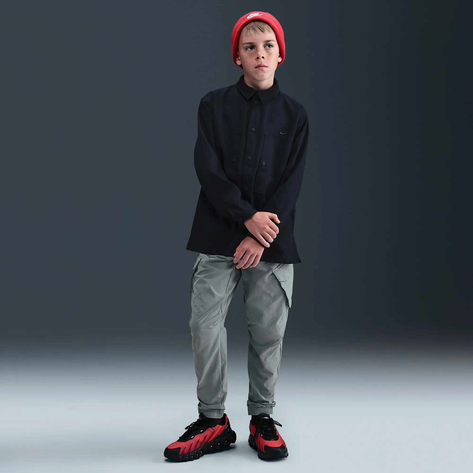 Nike City Utility Older Kids' Cargo Trousers - Grey - Nylon/Elastane