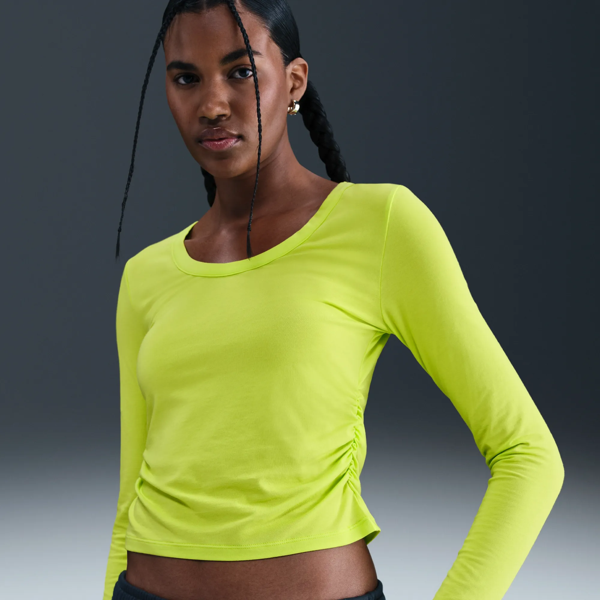 Nike Chill Knit Women's Long-Sleeve Top - Green - Modal/Cotton/Elastane