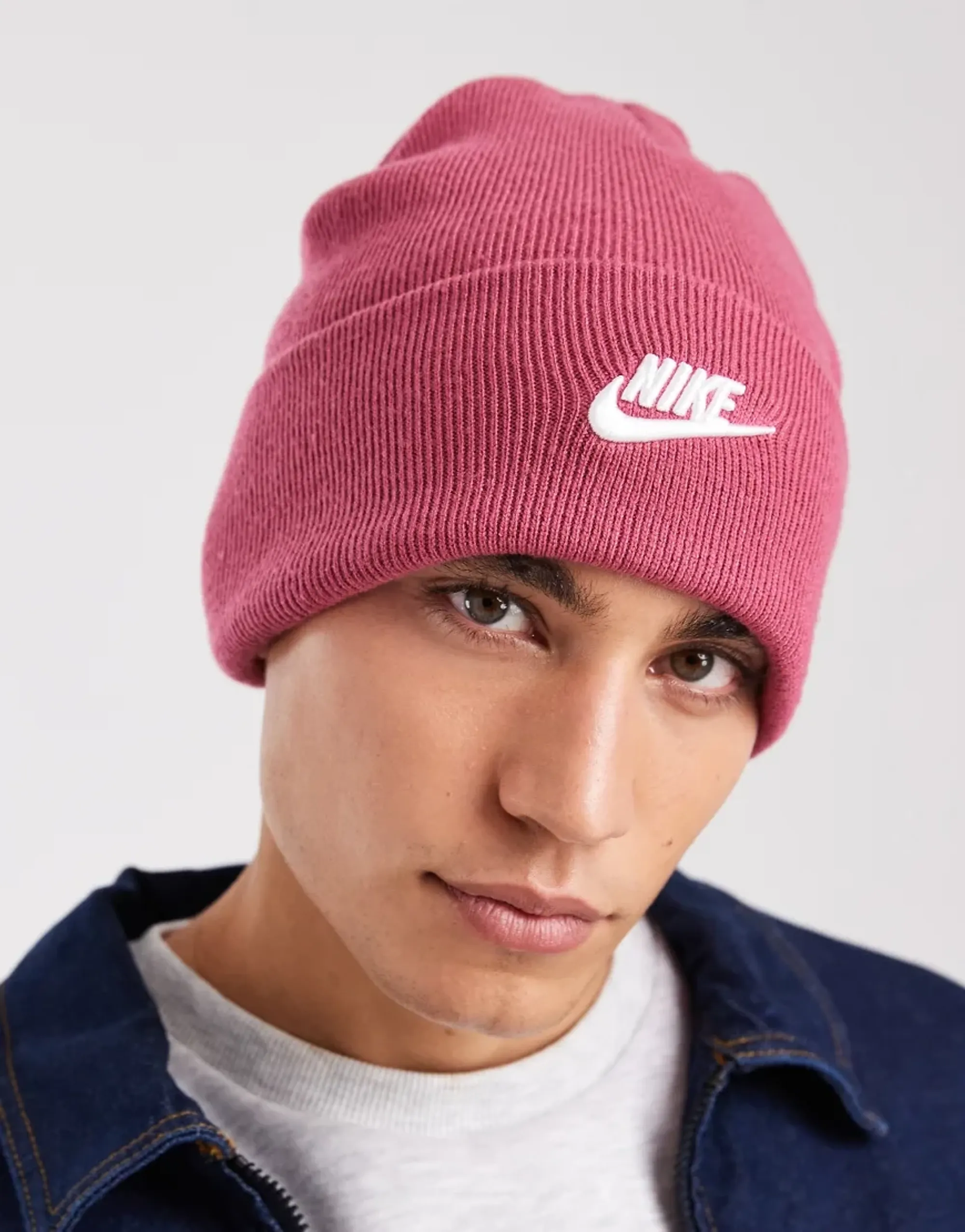 Nike Peak Beanie Hat - Red