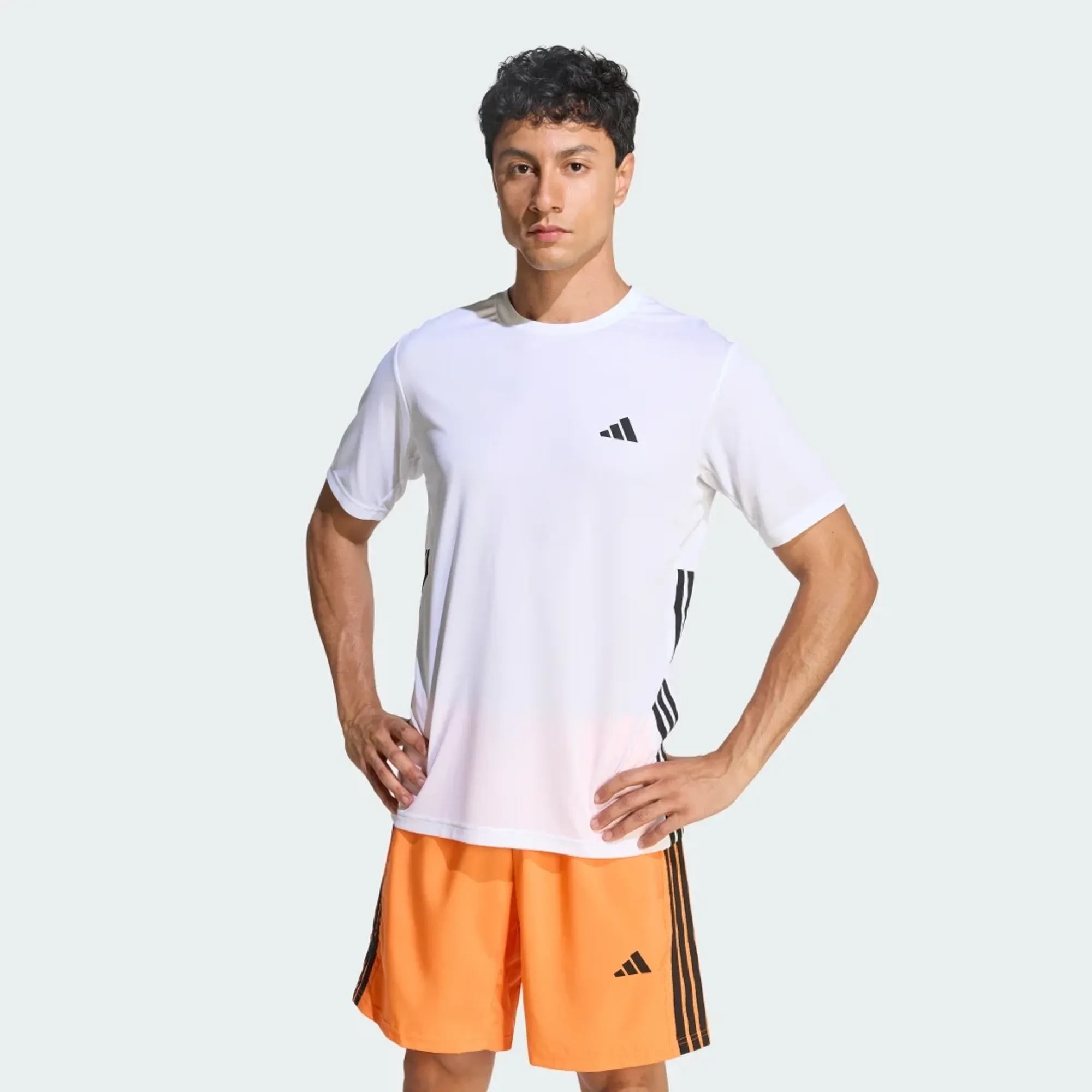 adidas WORKOUT ESSENTIALS BASE 3-STRIPES T-SHIRT