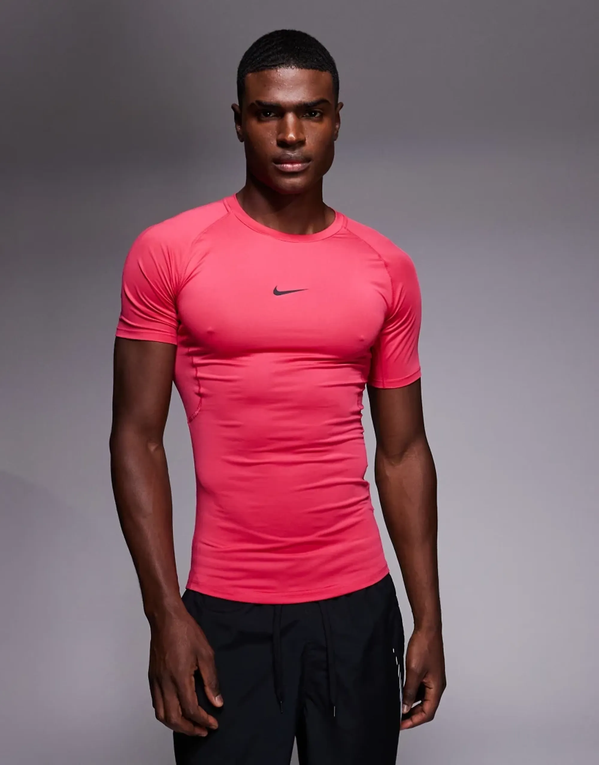 Nike Training Pro Dri-Fit Muscle Fit T-Shirt In Pink